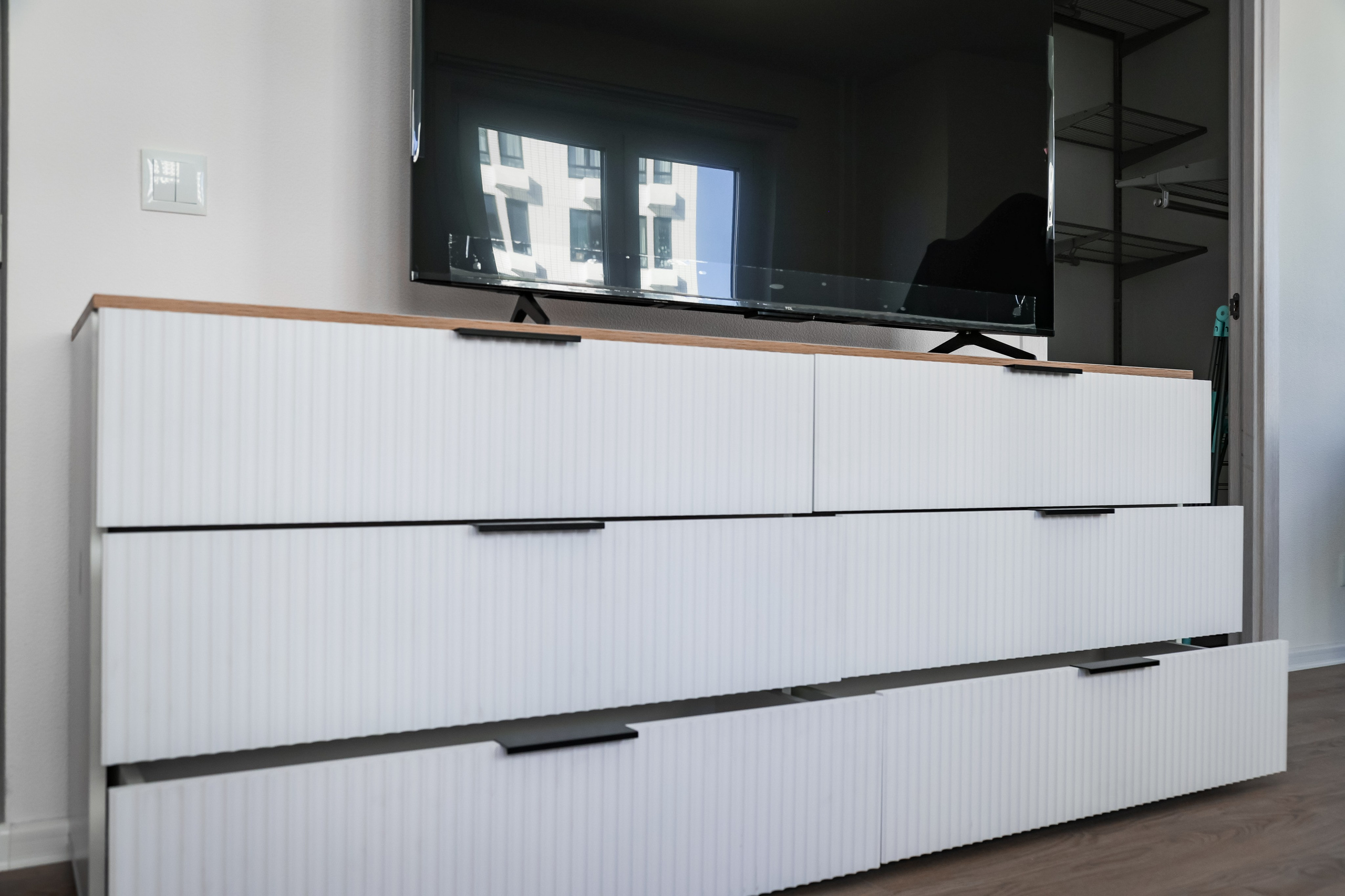 APARTMENT COMPLEX INTERIOR. Mixturecaptures