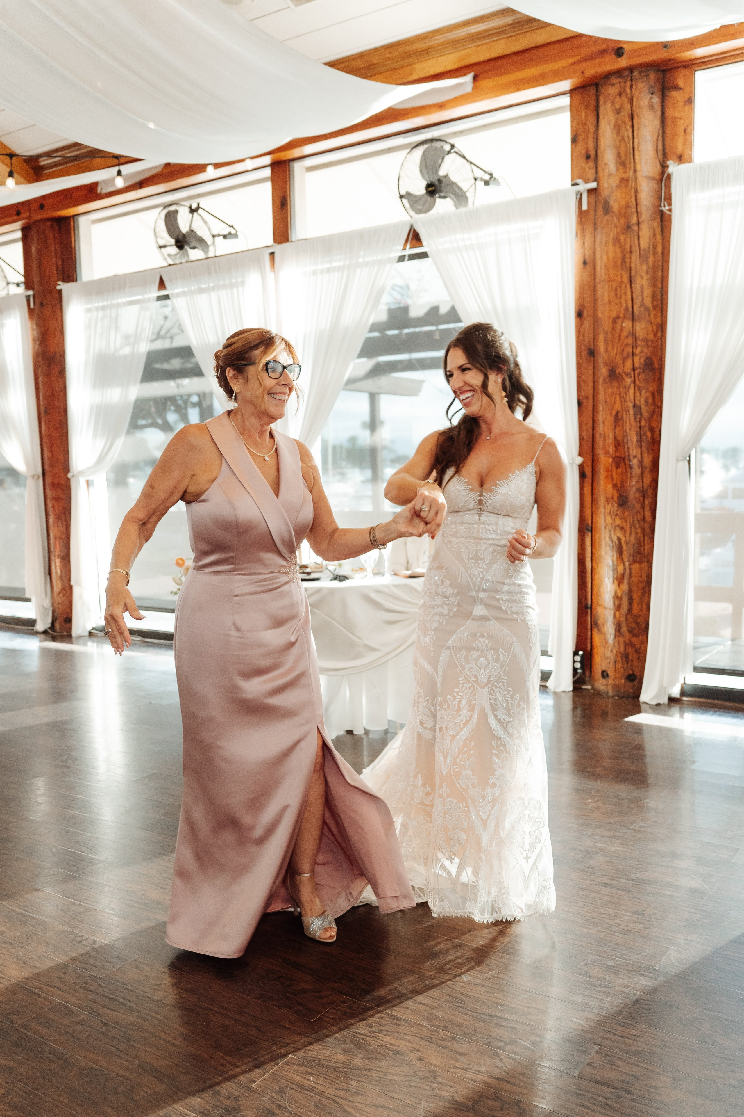 2025-08-16_BryanAmber. Ретушер Зенькевич Света