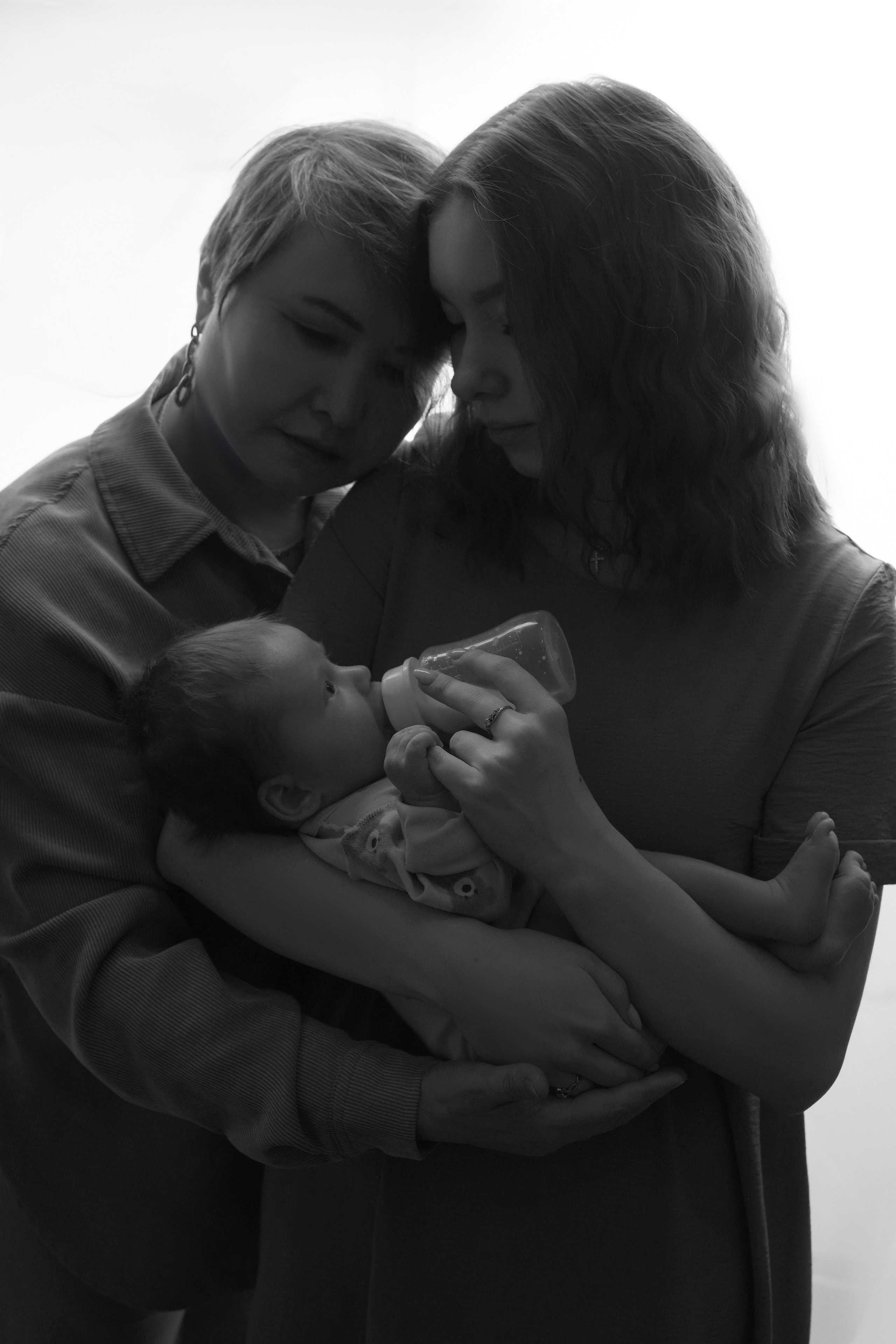 Фотосессия новорожденного с собакой. Фотограф новорожденных беременных в Тюмени Ткачук Татьяна