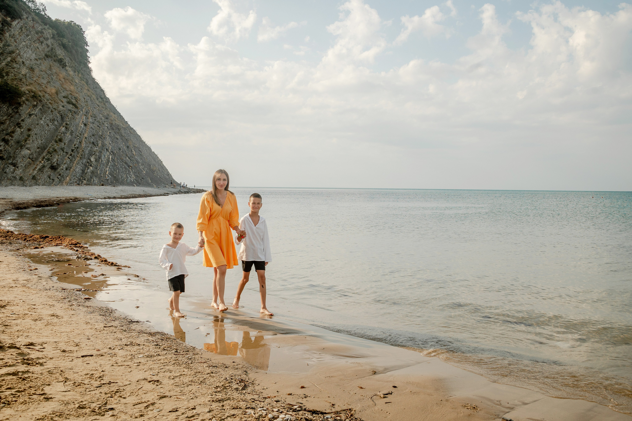 Соня с сыновьями. Фотограф в Геленджике, Архипо-Осиповке, Абрау-Дюрсо, Кринице Виктория