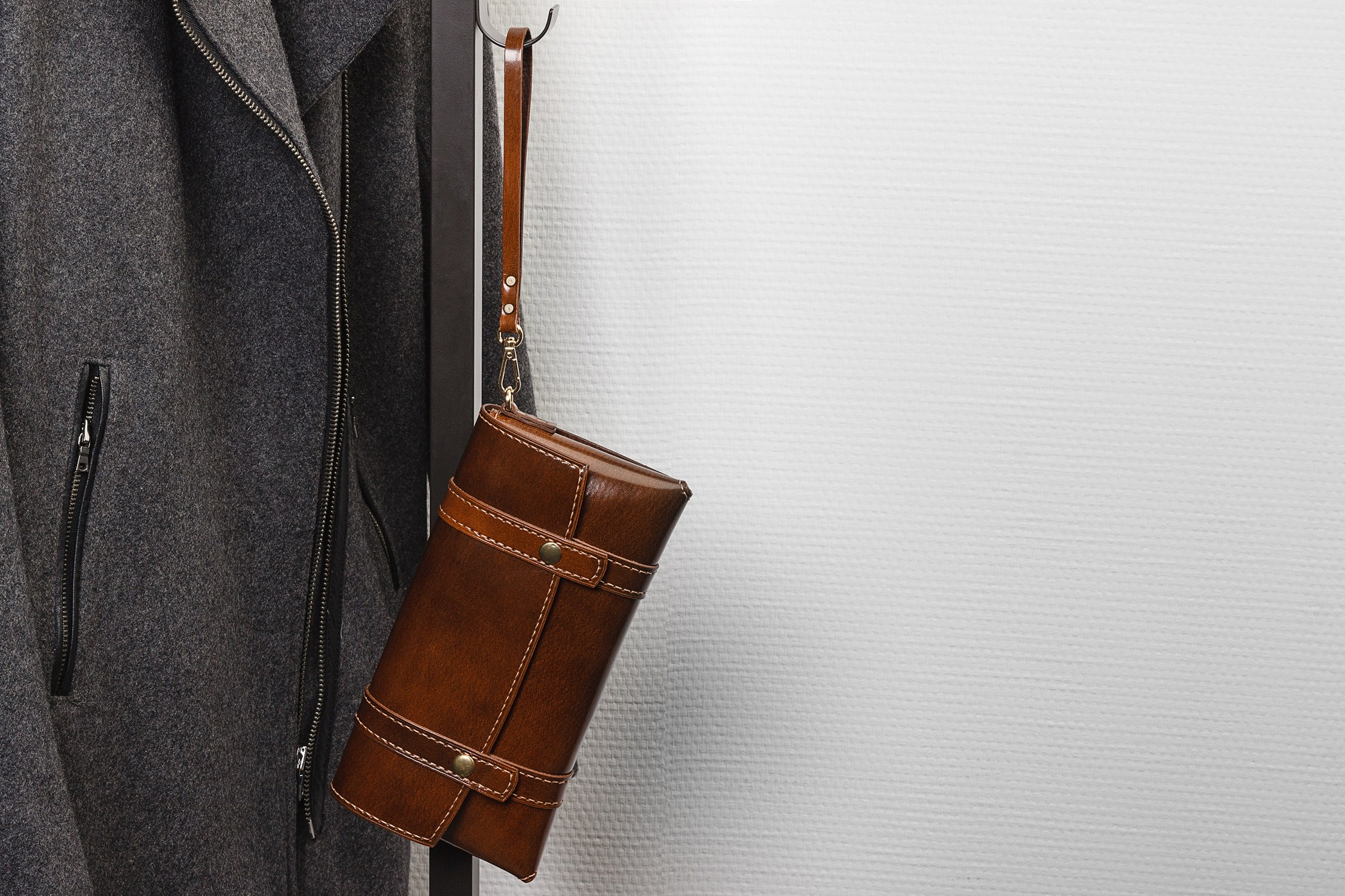 Фотосъемка кожгалантереи для социальных сетей. Профессиональный фотограф в Санкт-Петербурге. Сергей Пушкин