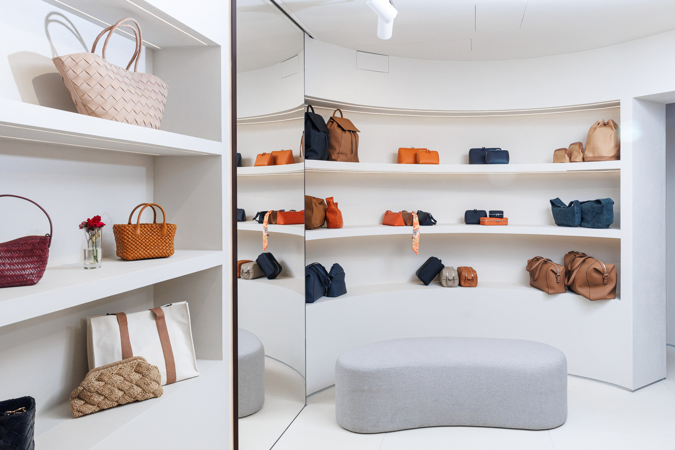 Интерьерная съемка магазина «Moveli» клубный дом "Тихвинъ"