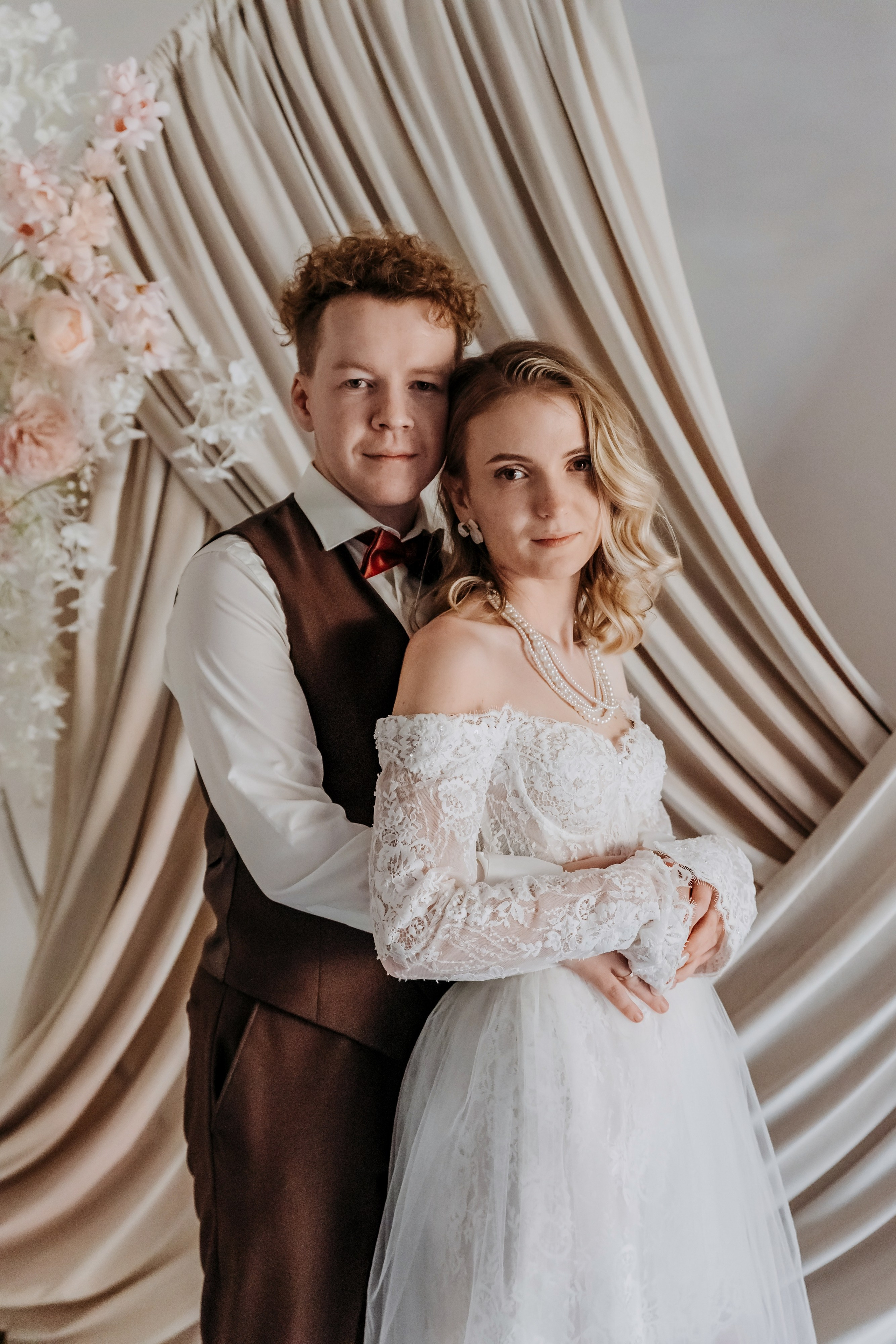 свадебные фотографии в осеннем лесу