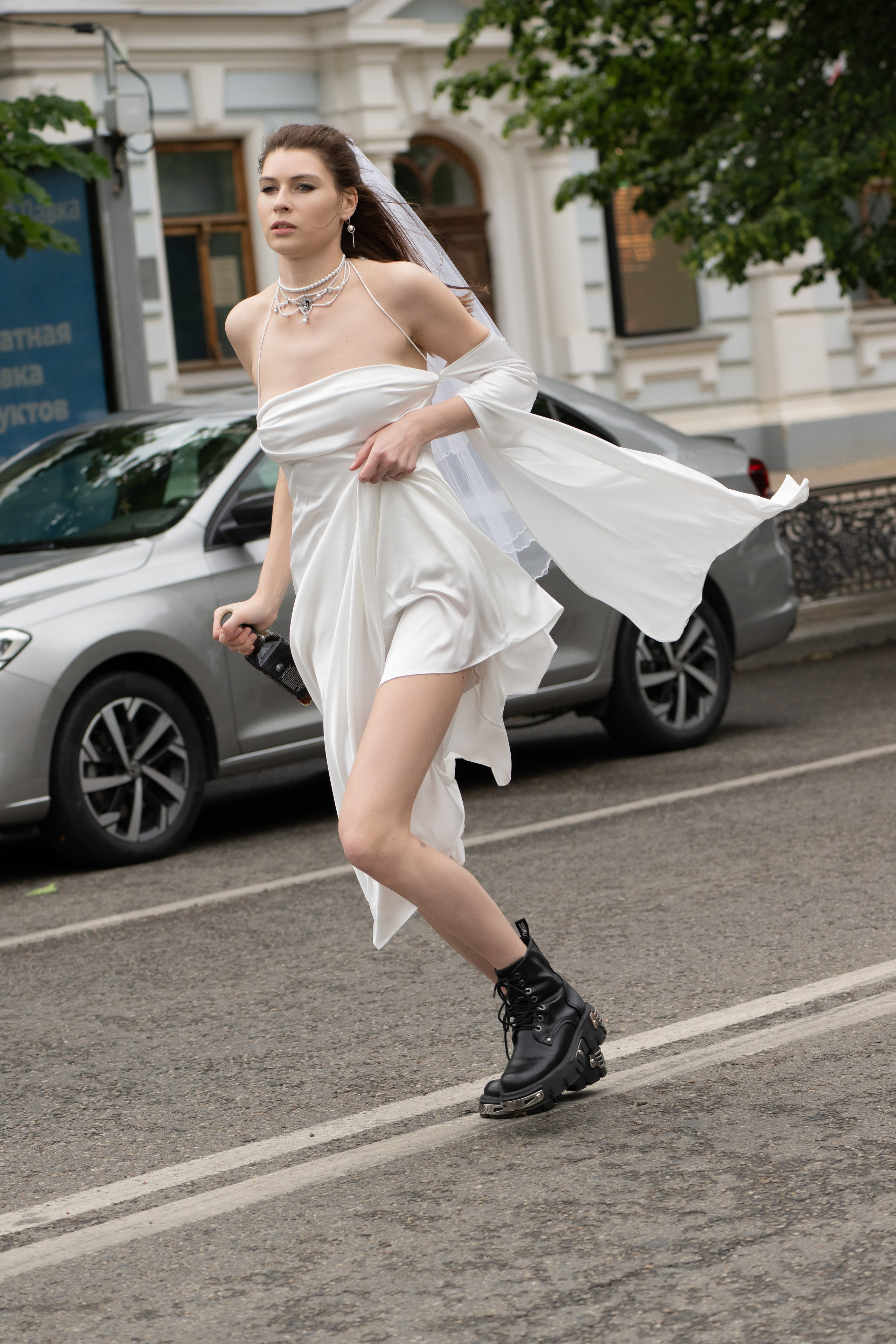 СБЕЖАВШАЯ НЕВЕСТА (история в каждом кадре). Главная