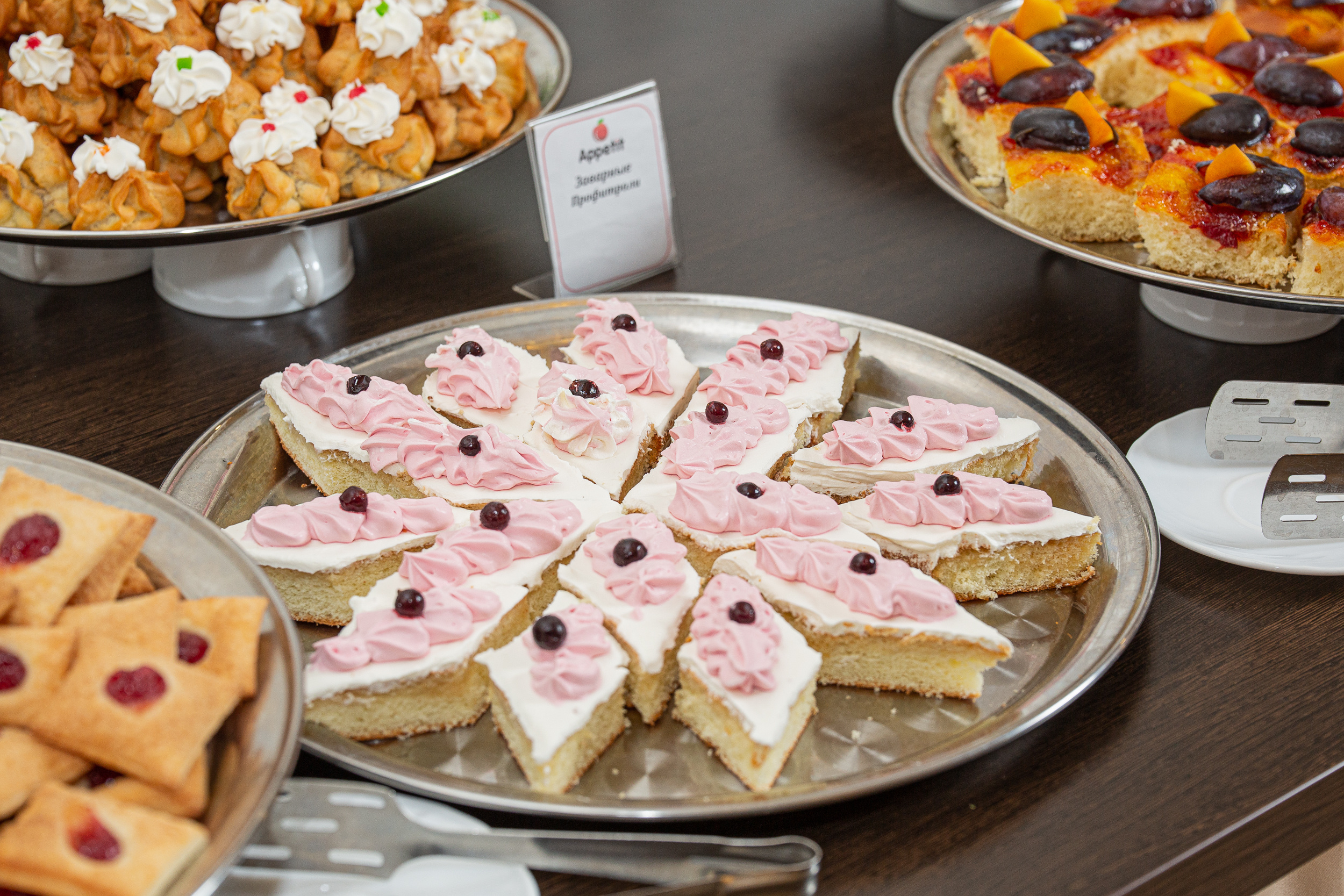 Renatphoto-Фотосъёмка шведского стола в отелях и пансионатах. Профессиональная фотосъёмка интерьеров, предметная фотосессия еды для меню г. Анапа