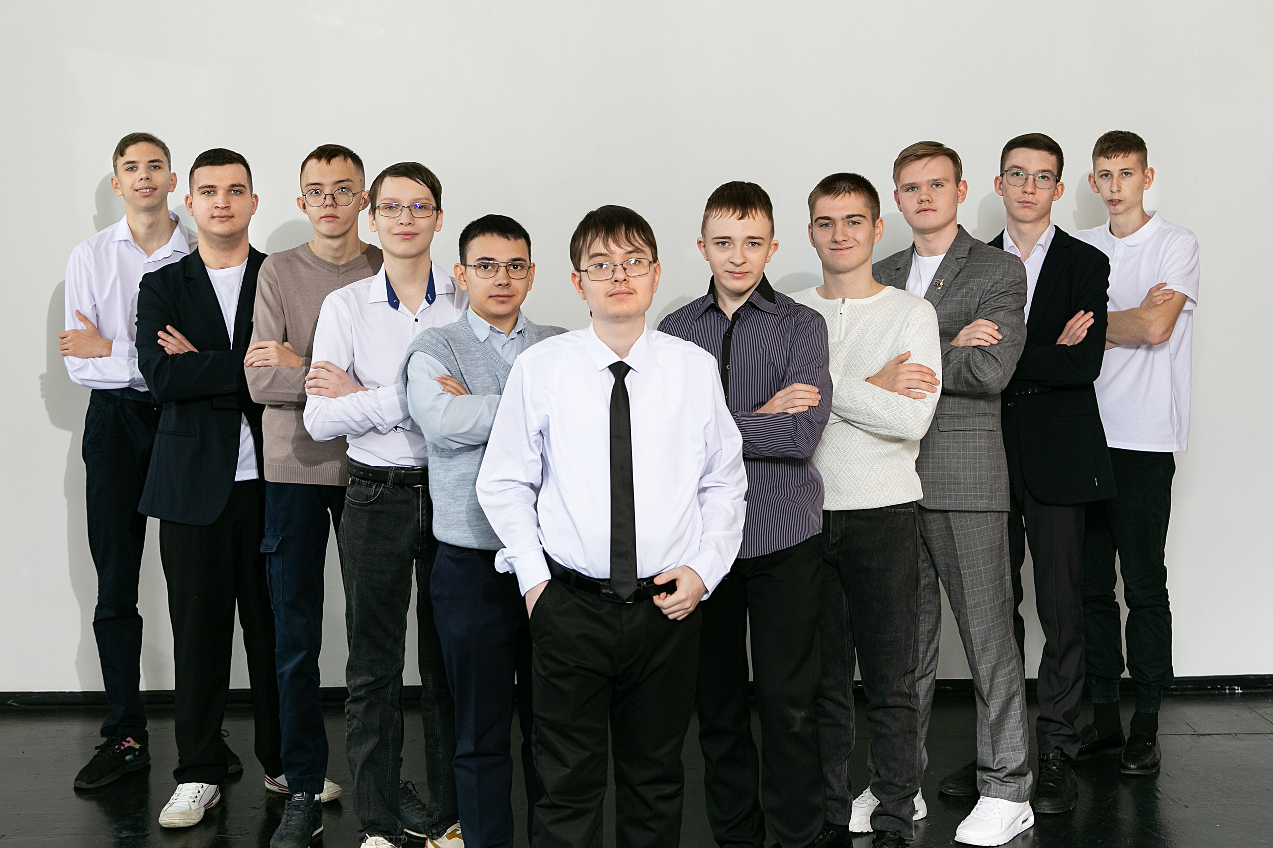 Выпускные фотоальбомы в Омске. Школьный фотограф в Омске, 1 класс, 4 класс, 9 класс, 11 класс, выпускной, выпускной в детском саду. Фотограф Наталья Стаг в Омске. Фотографирую в разных стилях в разных студиях, а так же в школах и садах. Печатаю выпускные фотоальбомы