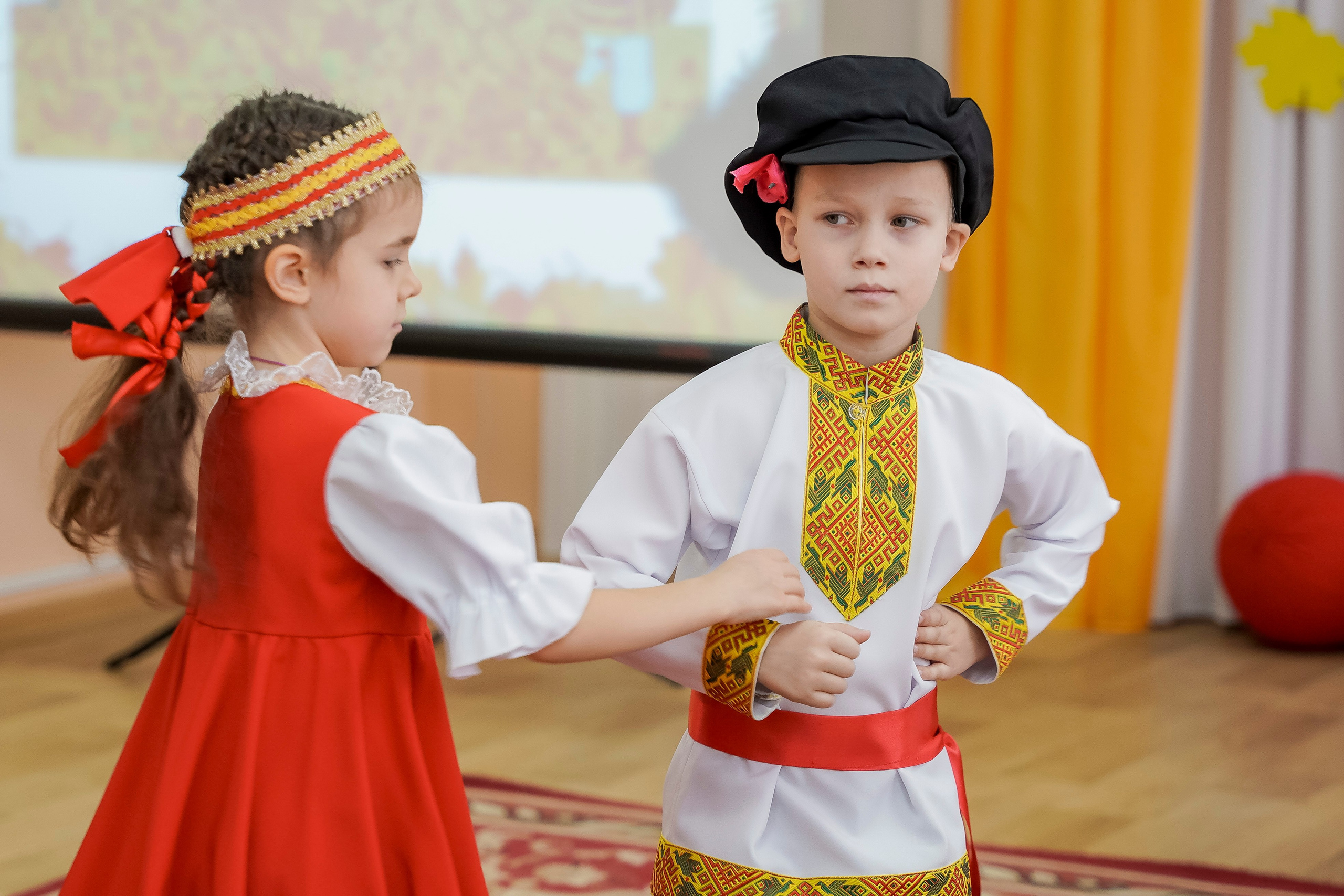 Еще осень. Геннадий Войтов — контент под любые задачи