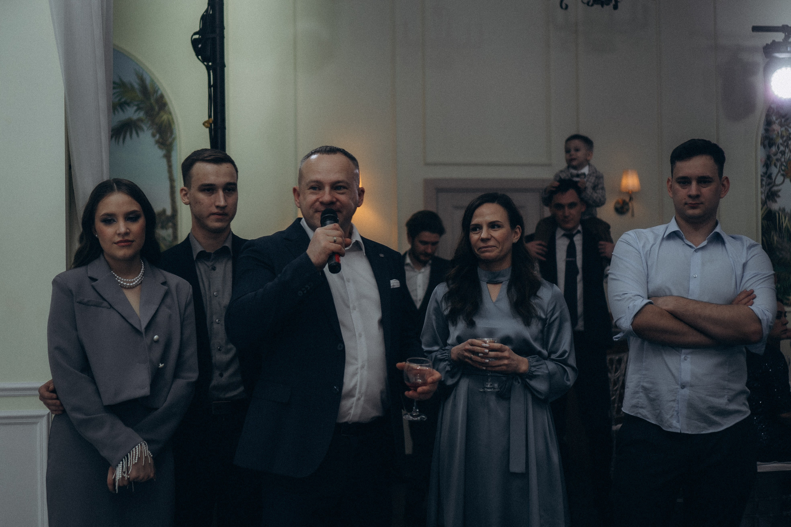 СВАДЕБНАЯ СЬЕМКА СБОРОВ В ОТЕЛЕ И ВЫЕЗД НА ЦЕРЕМОНИЮ (СНЯТО В СИБИРЕ В НИЖНЕВАРТОВСКЕ). Профессиональный фотограф, Санкт-Петербург — Виктория Богомолова