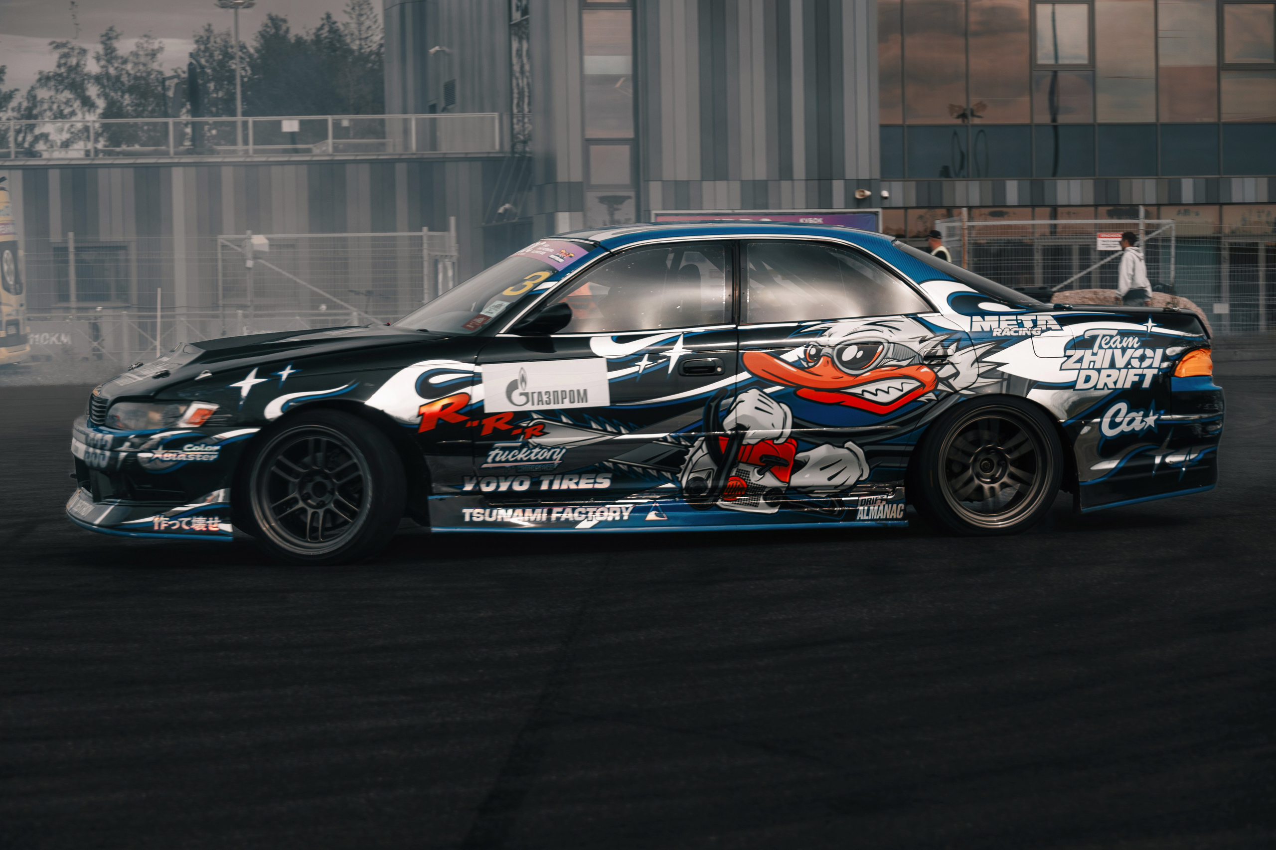 IDDC Этап 2: Бетонный Колизей и блогеры в деле