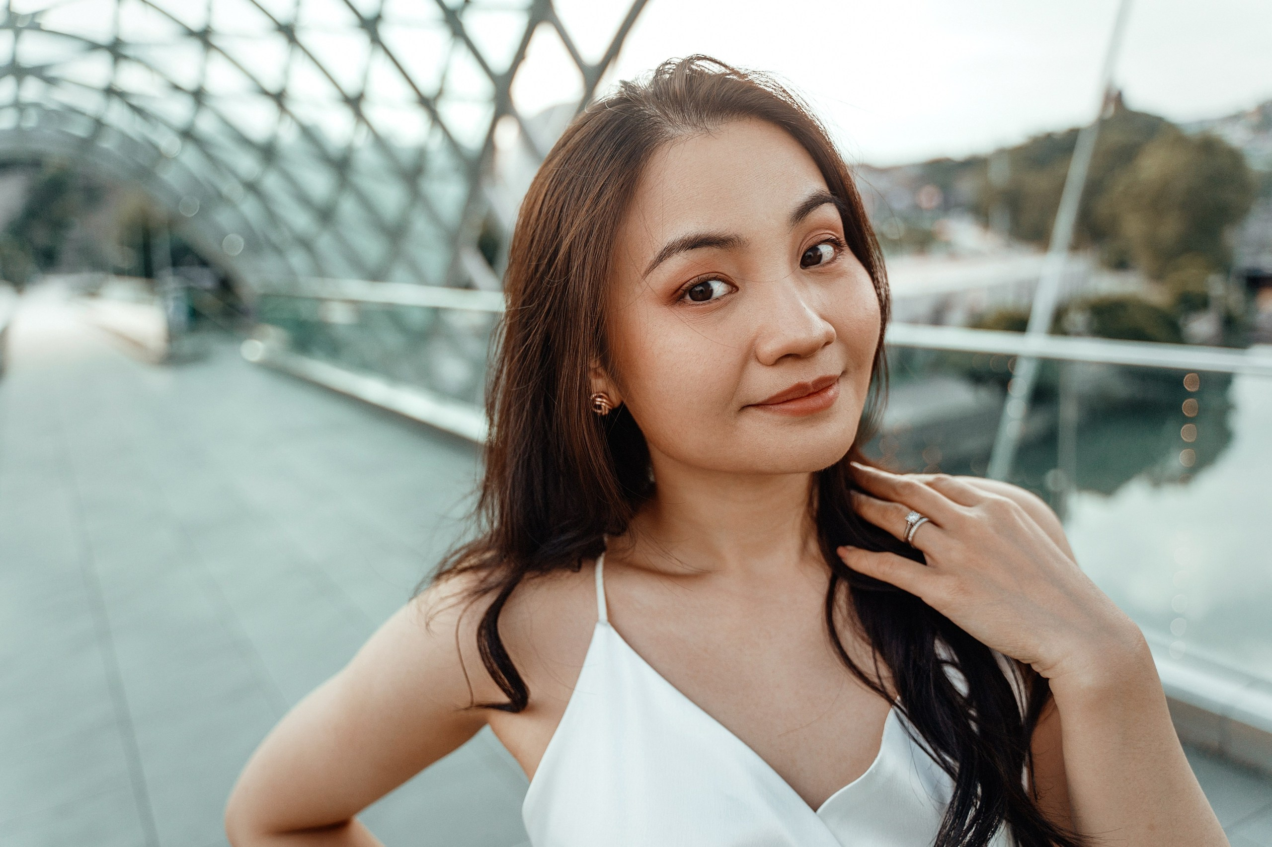 Alaeddine & Matika on the Peace Bridge in Tbilisi. Photographer Sergey Otkrytyi in Batumi & Tbilisi