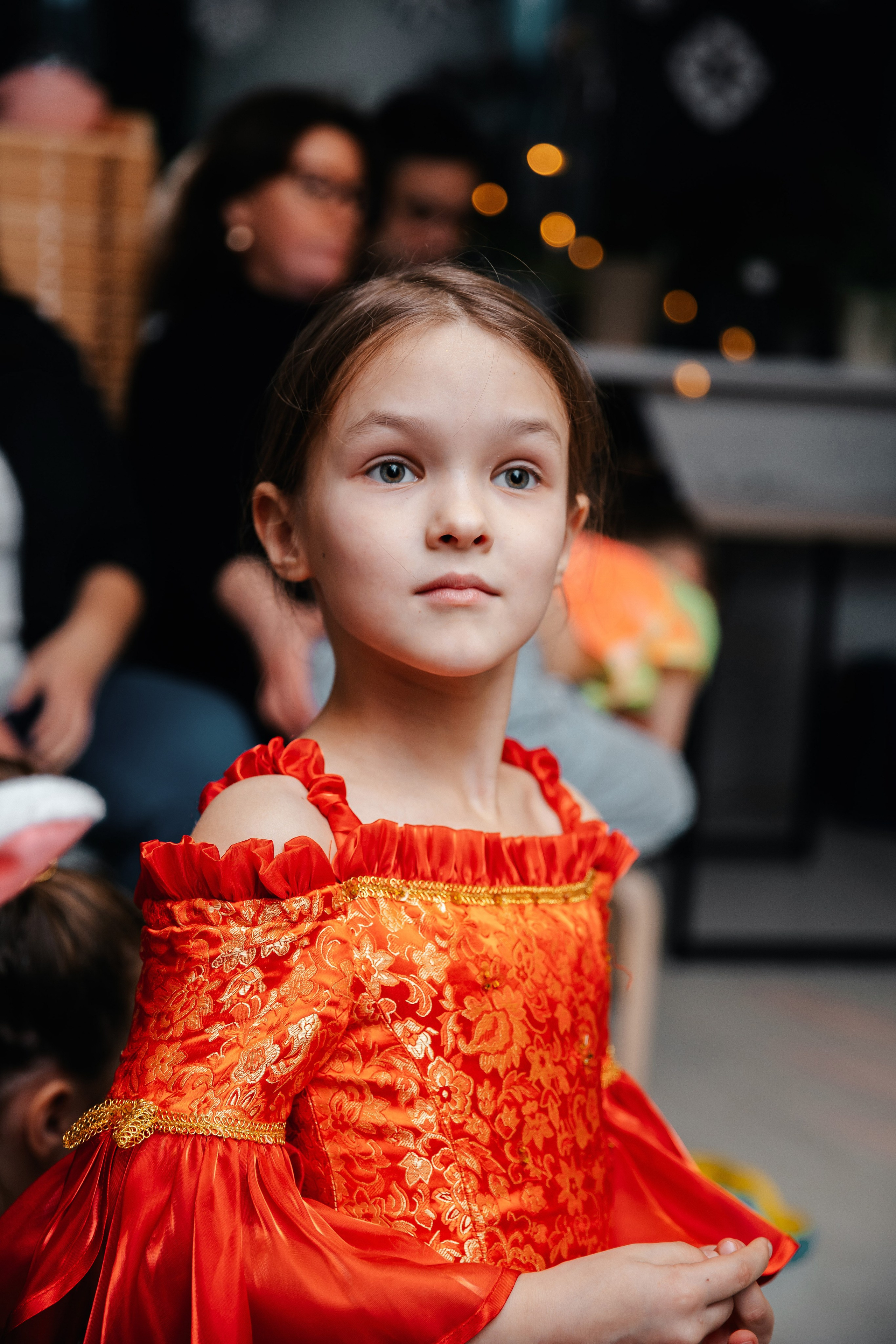 Новогодний утренник в Монтессори-школе. Семейный lifestyle фотограф в Санкт-Петербурге Людмила Пахомова