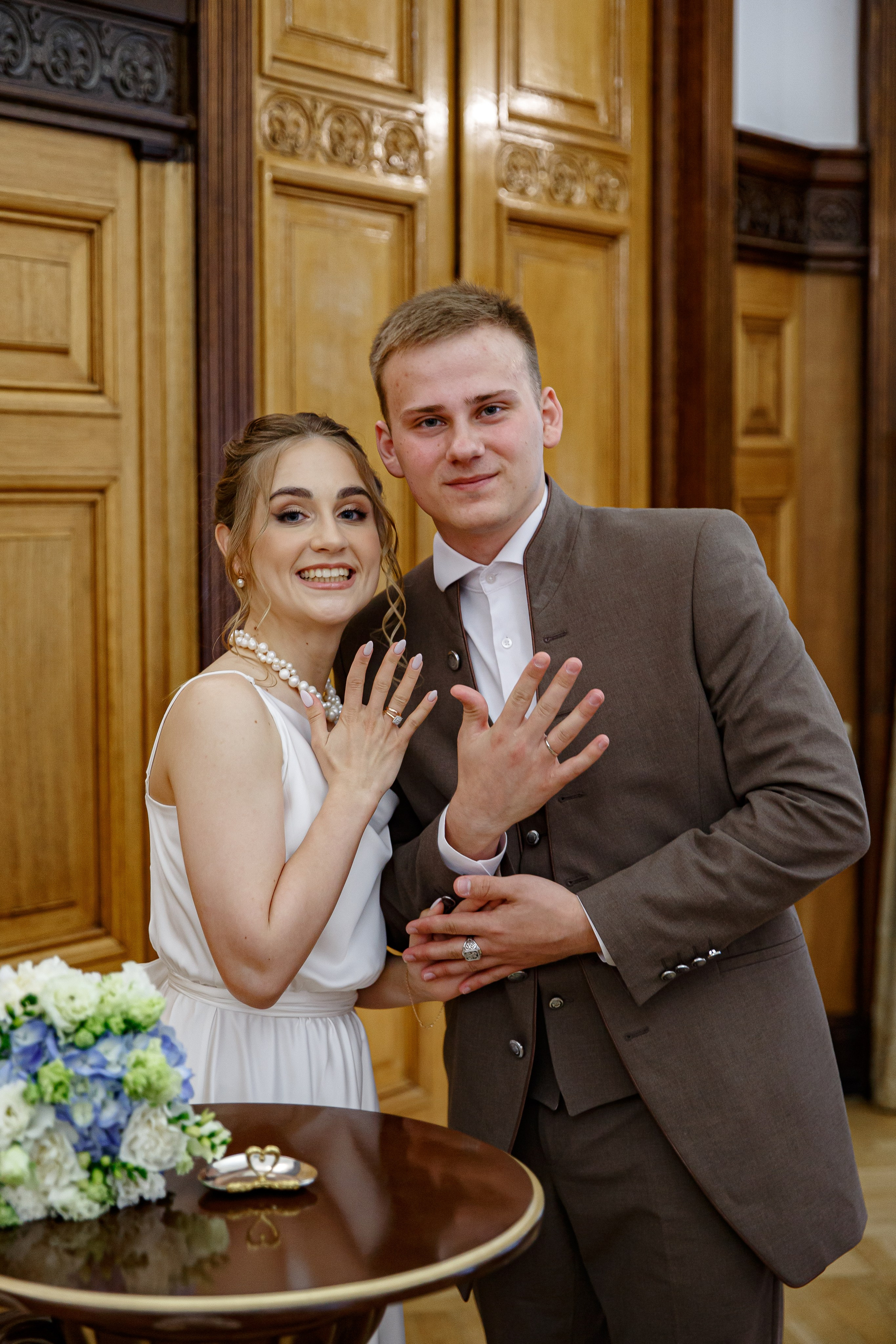 Свадебная фотосессия в городе и в фотостудии. Свадебный фотограф Москва и МО Сергей Киржаев
