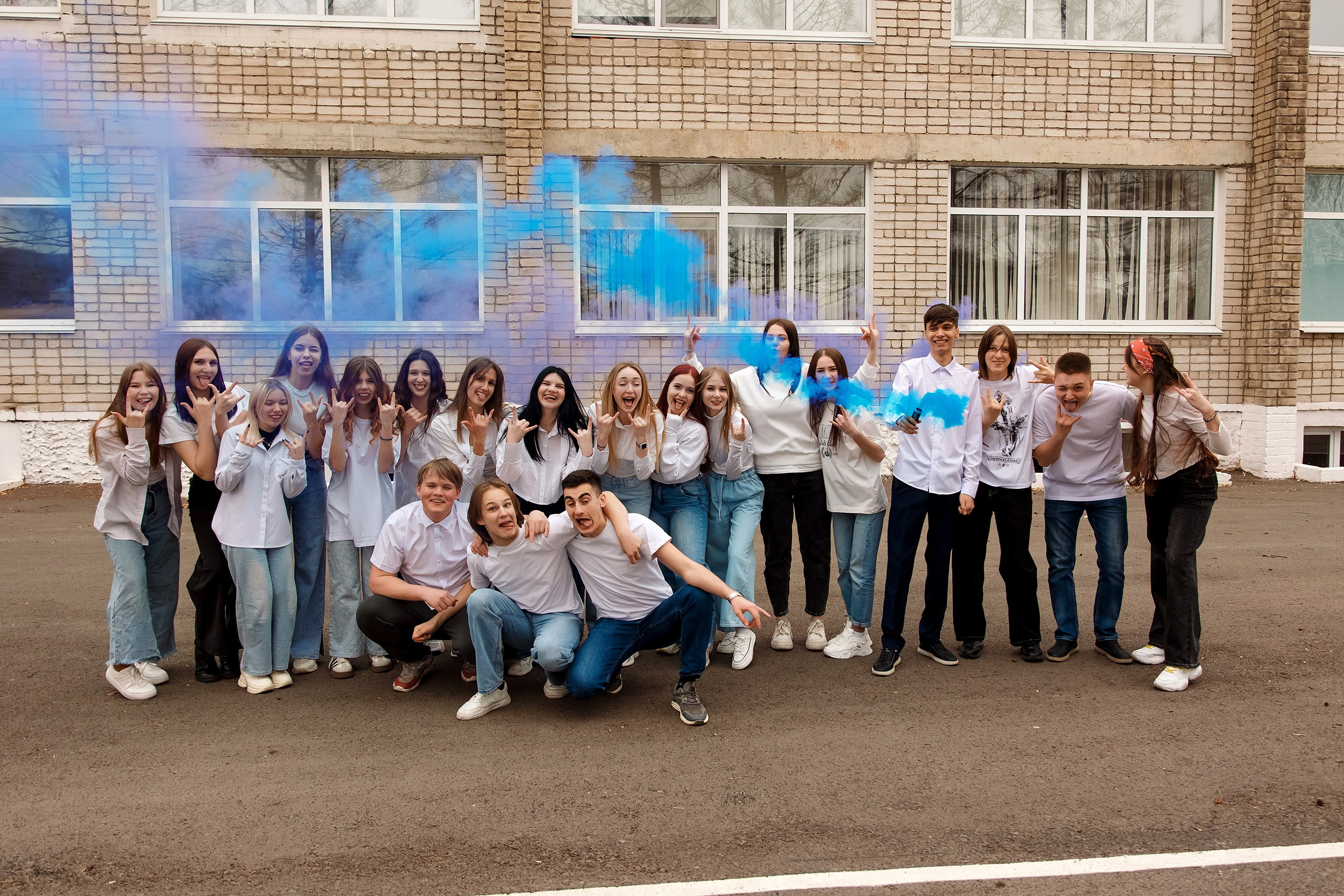 11 класс с. Барабаш. Фотограф Любовь Корниенко, Примоский край