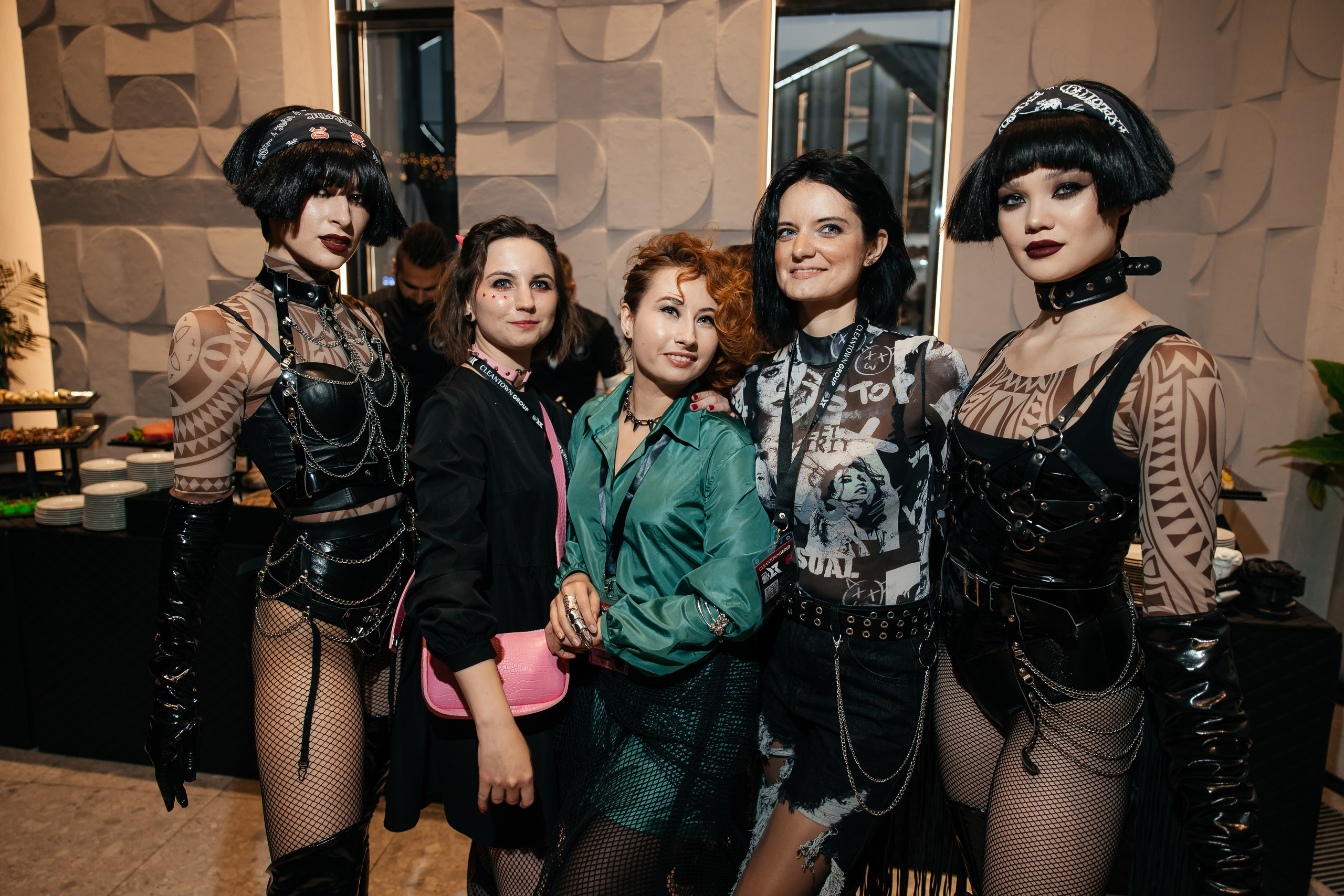 CLEANTOWN 18 лет. Свадебный и семейный фотограф