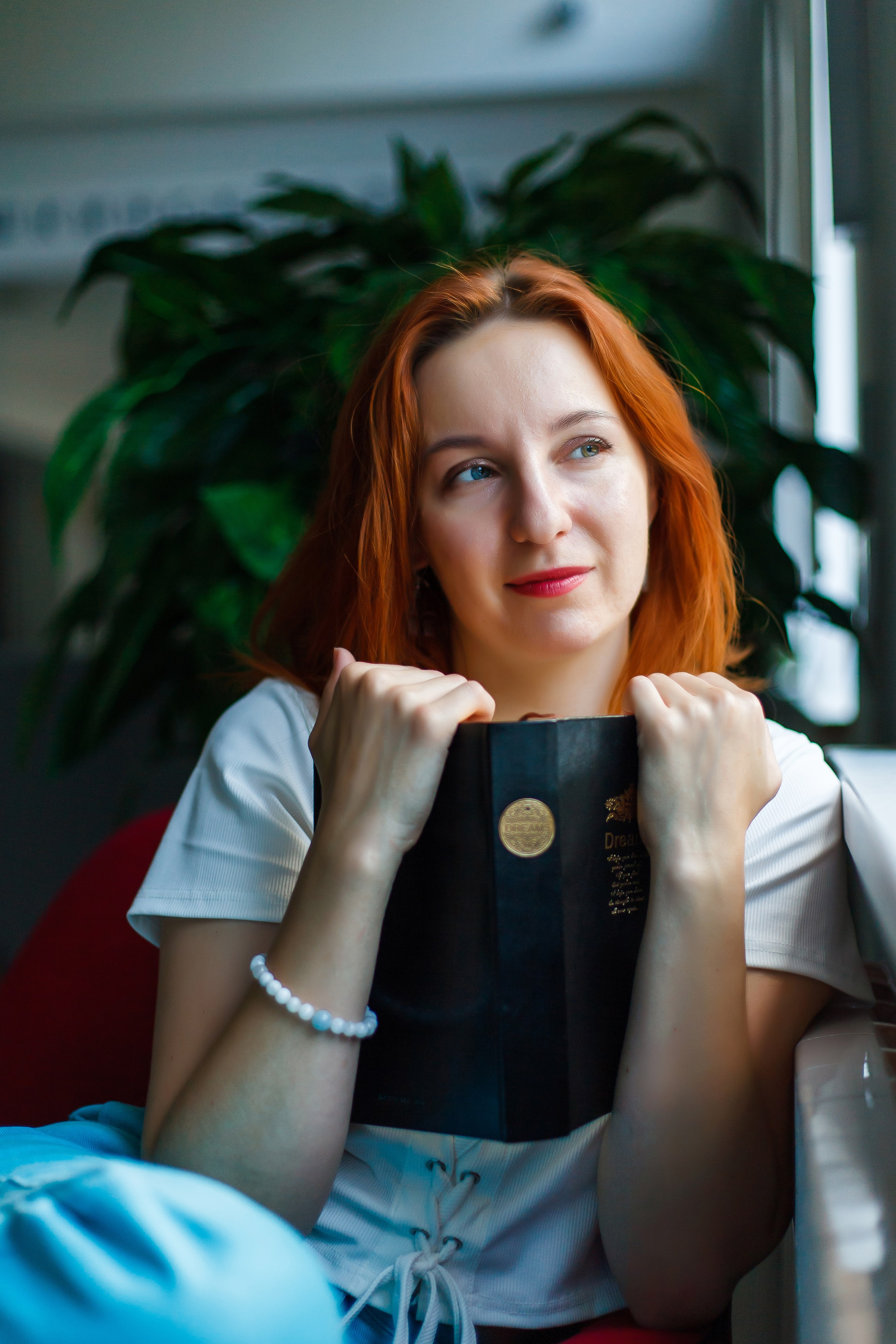 Библиотека «Шикарная фигурка». Фотограф Челябинск · Ольга Серебрякова