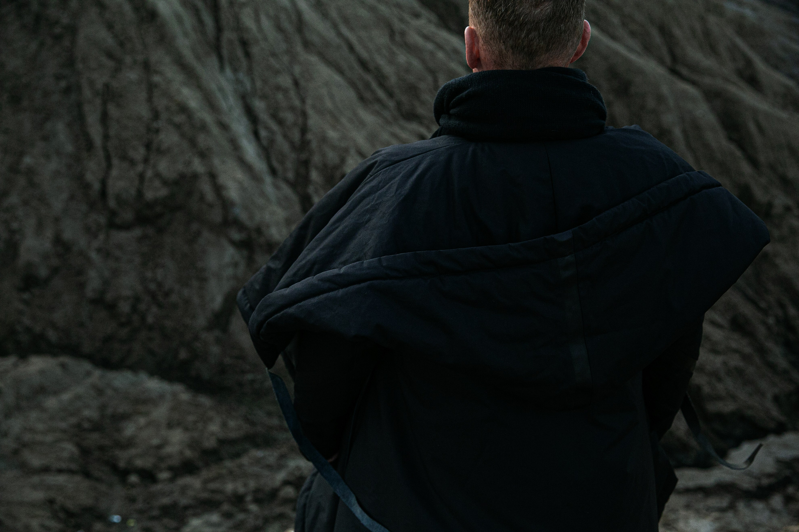 Editorial for multi-brand boutique «ЧОрная икра». АННА ВЕРСО / ANNA VERSO | Визуальный художник / Visual artist