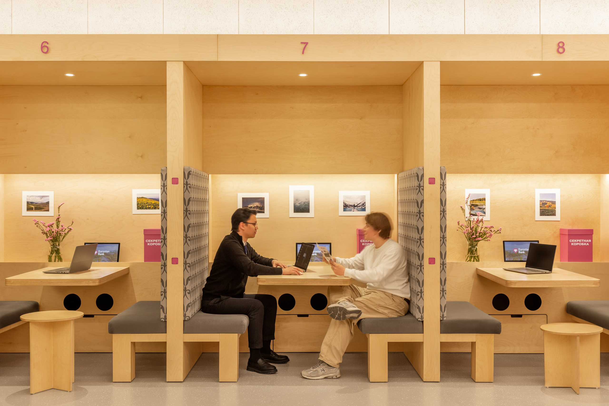 Юлия Малышева — Евразийский Банк. Roman Yakunin — interior photographer in Almaty, Kazakhstan
