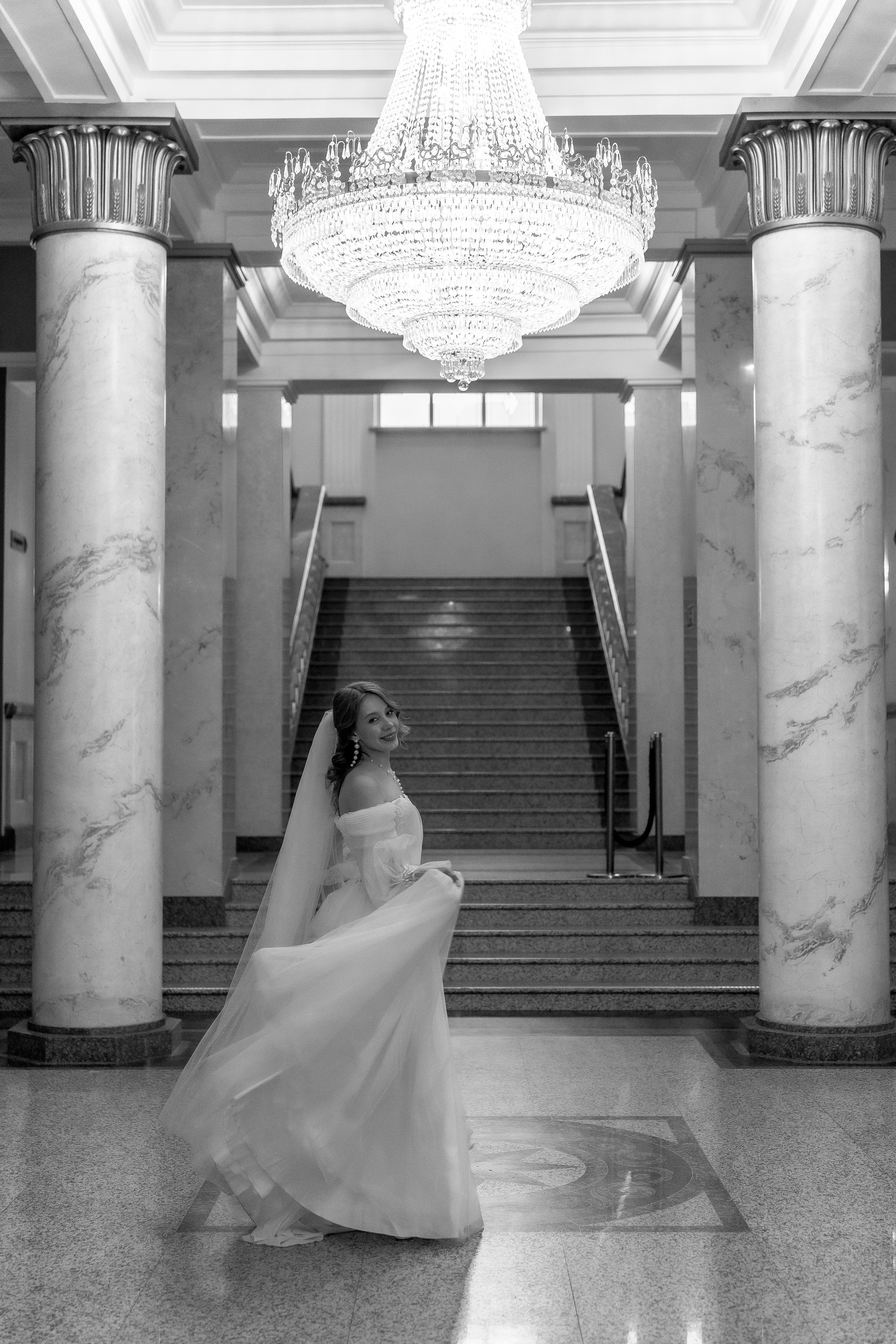 Олег и Татьяна _театр Оперы и балета. Свадебный и семейный фотограф в Самаре Салахова Гулина