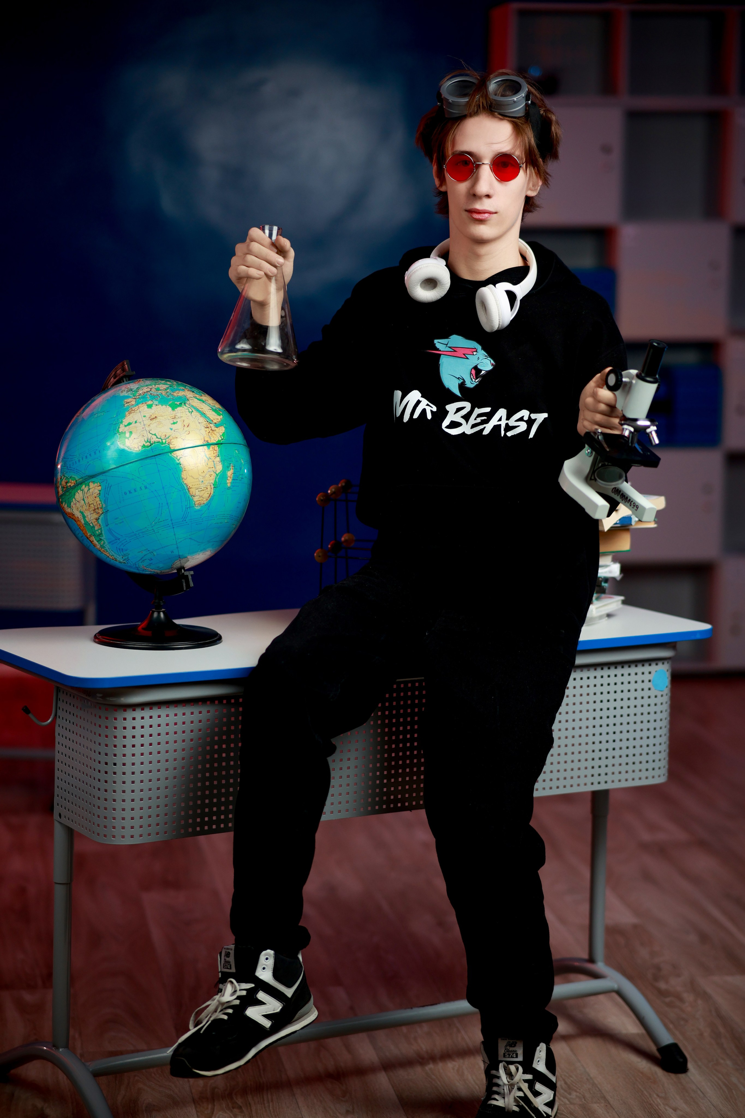 9 классы 2025 год. Артём Печерин фотограф в Оленегорске