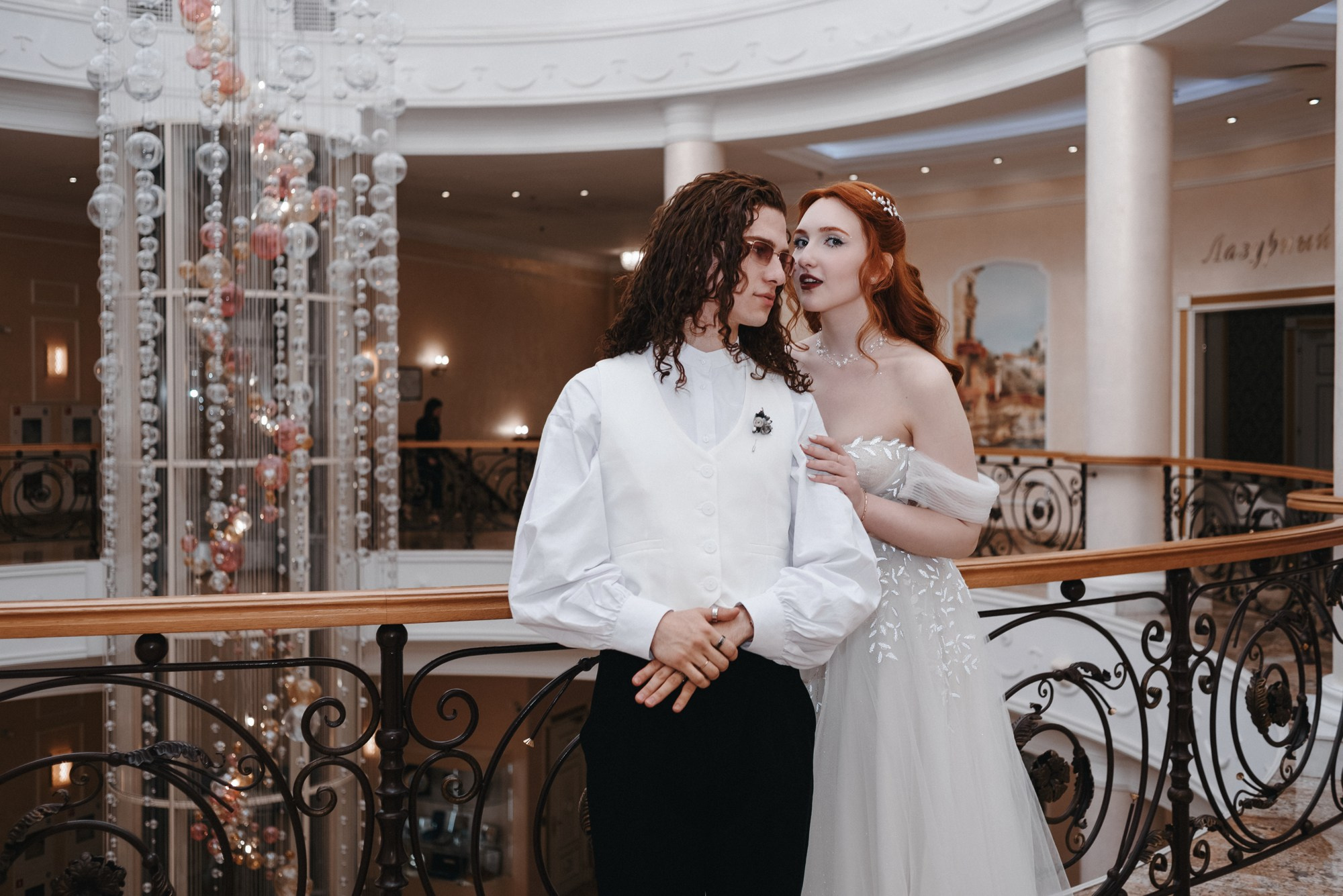 Свадебная фотосессия в Тюмени: ЗАГС, Мост Влюбленных и Монастырь | Фотограф Дарья Мустафина. Портретный фотограф Тюмень Дарья Мустафина