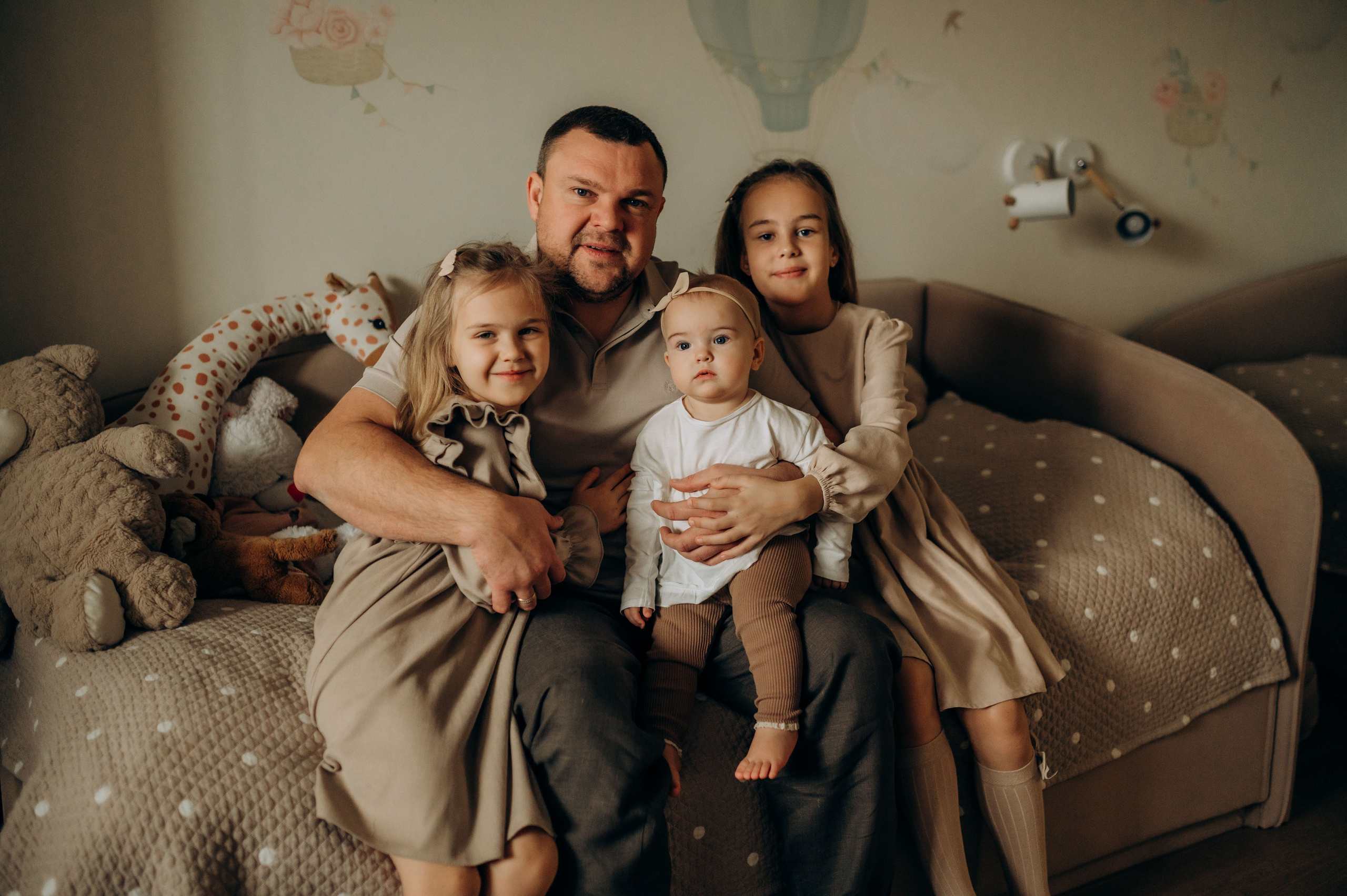 Годик младшей сестрёнке. Семейный фотограф в Домодедово и Москве Елена Пичугина