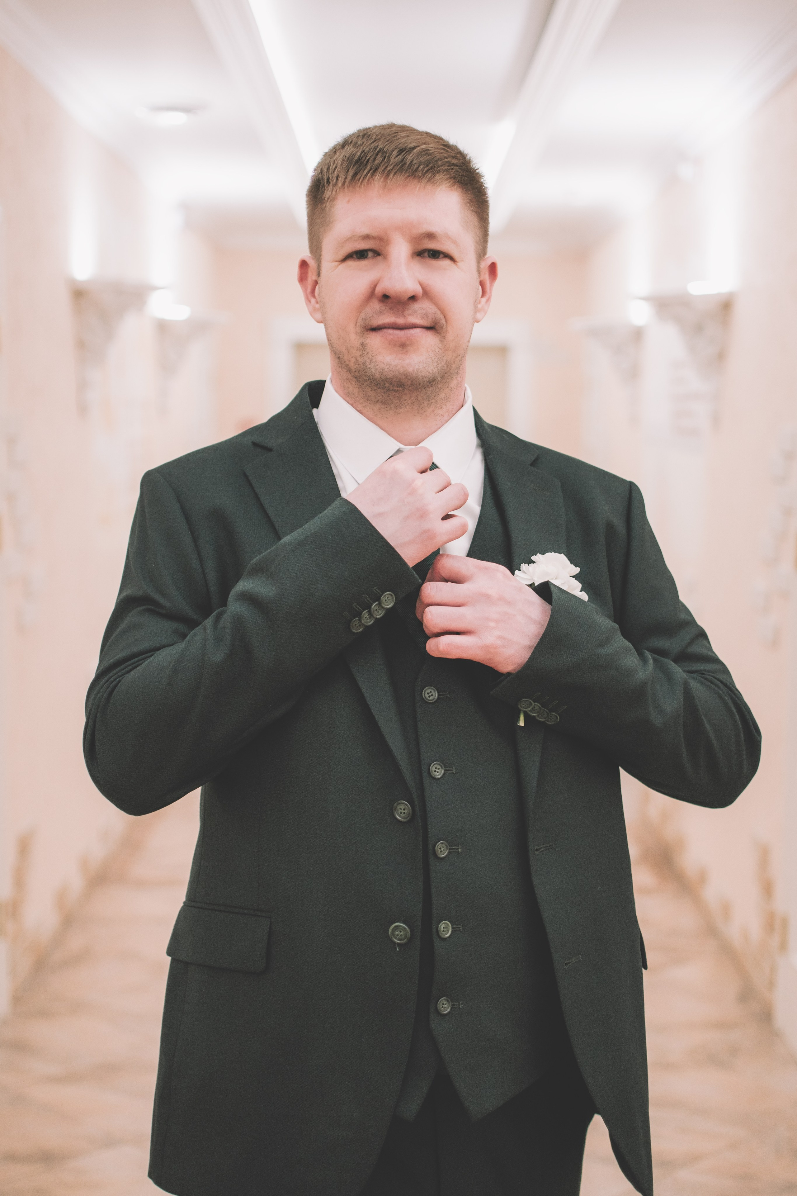 26.04.2025 (Фотосессия, роспись в Онии + фото с банкета). Семейный и свадебный фотограф Губкинский и Ставрополь