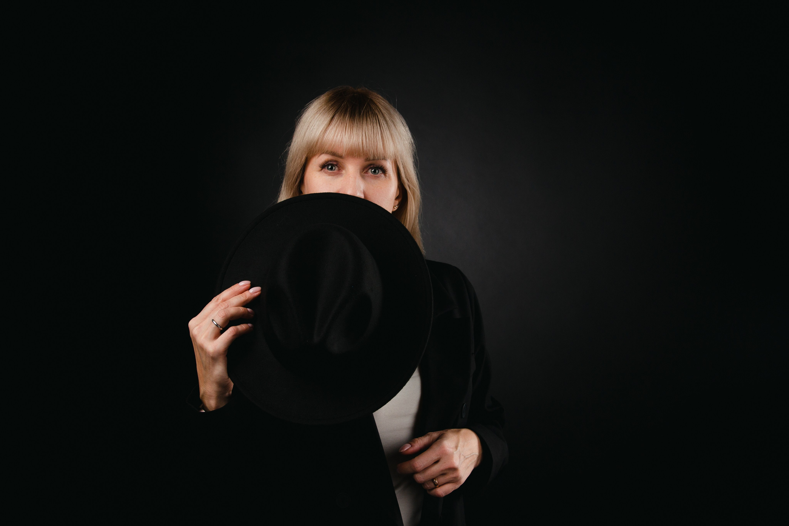 Портрет в студии. Марина. Фотограф в Екатеринбурге Пойгина Елена