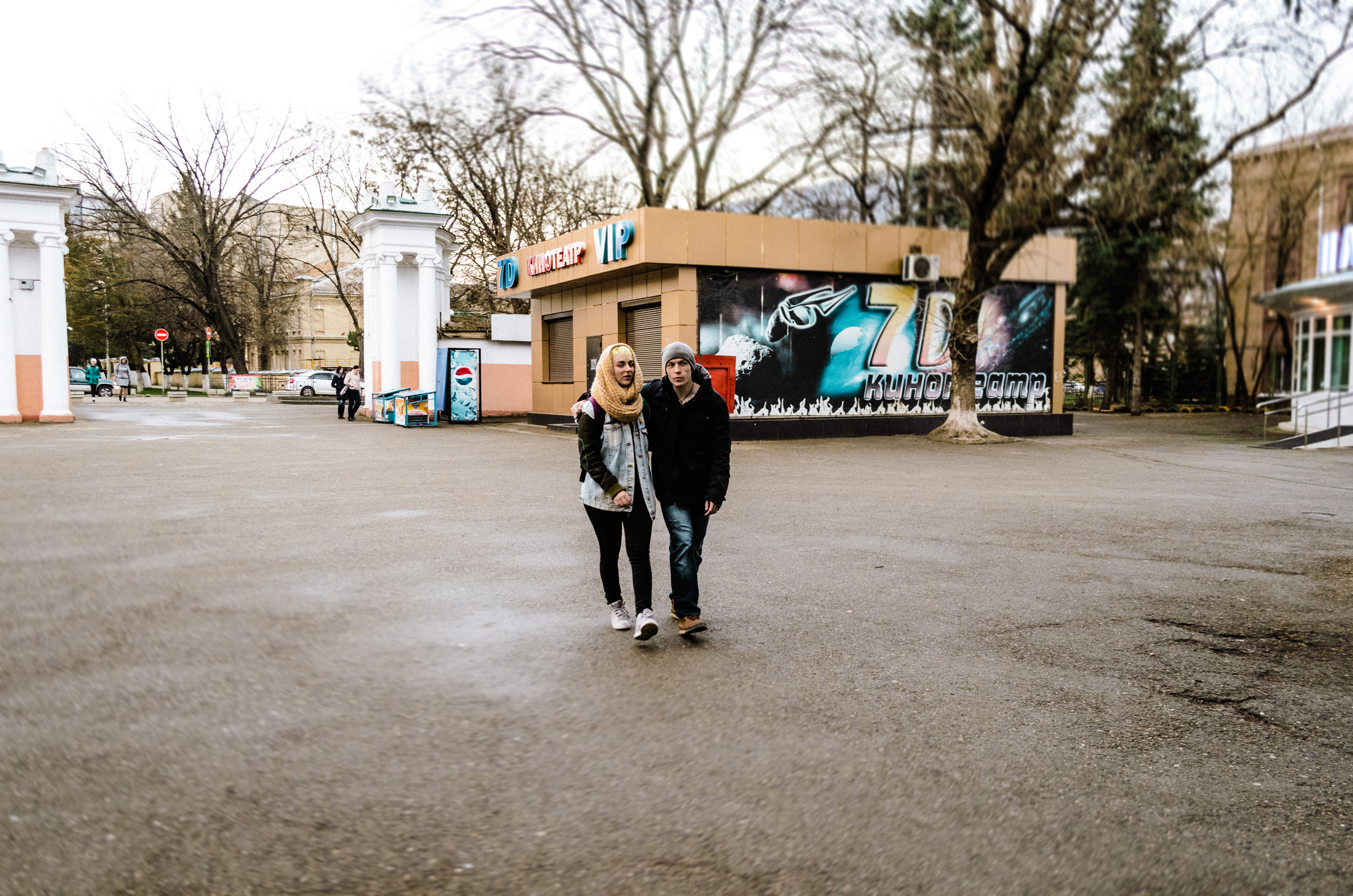 Love Story фотосессия Вика и Валера, прогулка. Фотограф Ольга Дзюба. Фотограф Ольга Дзюба. Фототерапия как зеркало души. КМВ