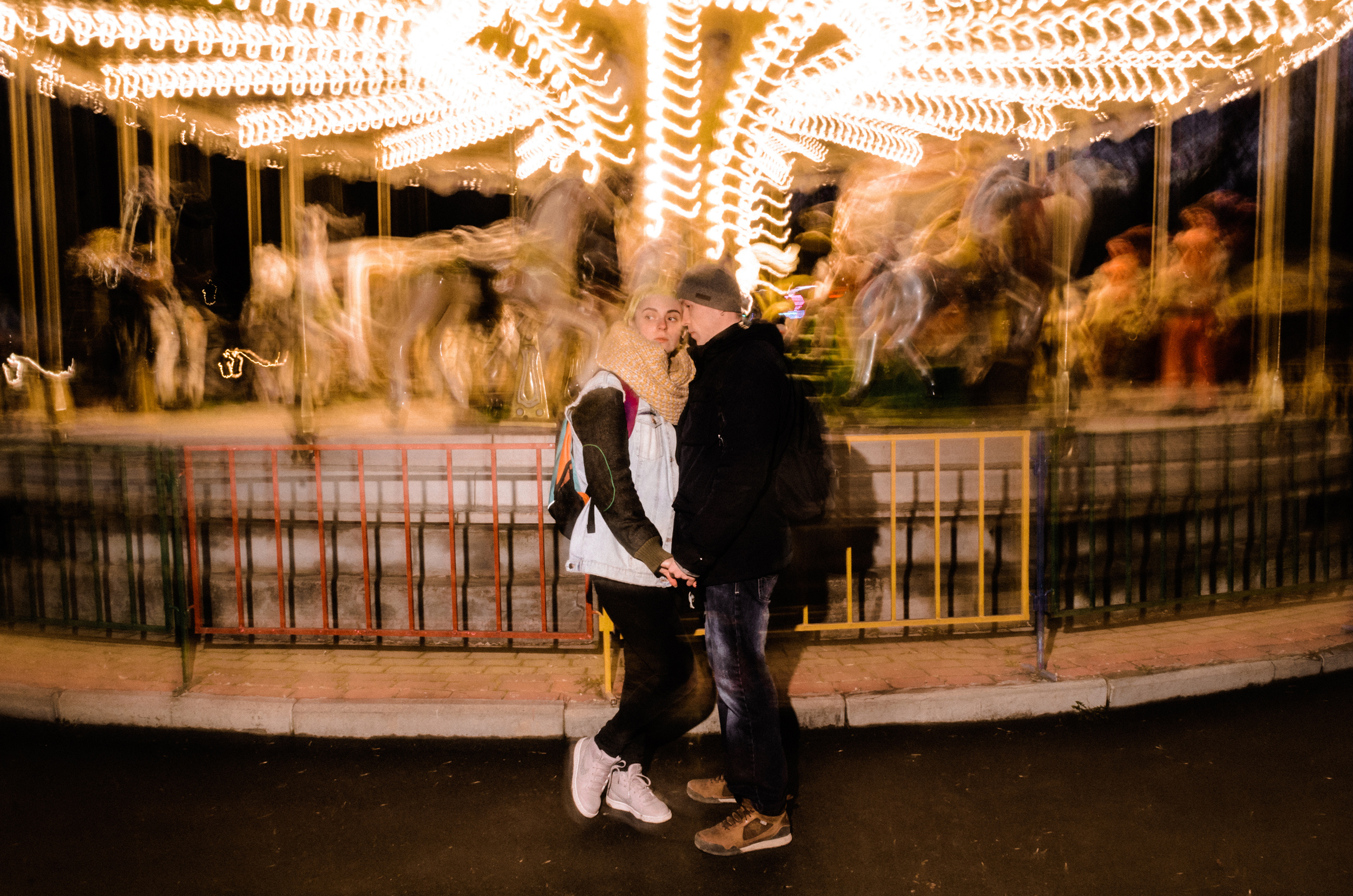 Love Story фотосессия Вика и Валера, прогулка. Фотограф Ольга Дзюба. Фотограф Ольга Дзюба. Фототерапия как зеркало души. КМВ