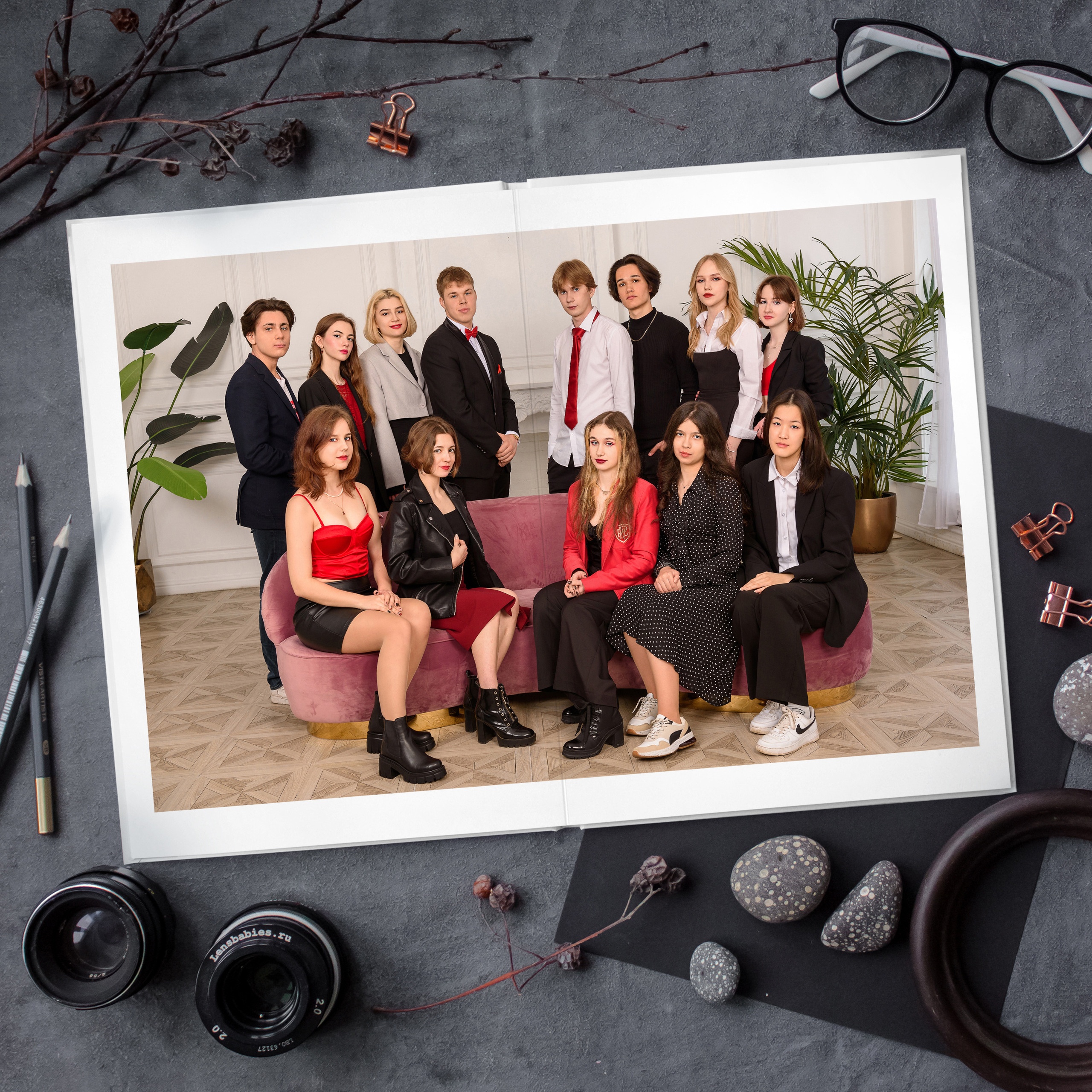 Примеры альбомов для 9-11 классов. Выпускные альбомы в Москве фотограф Алина Пащук