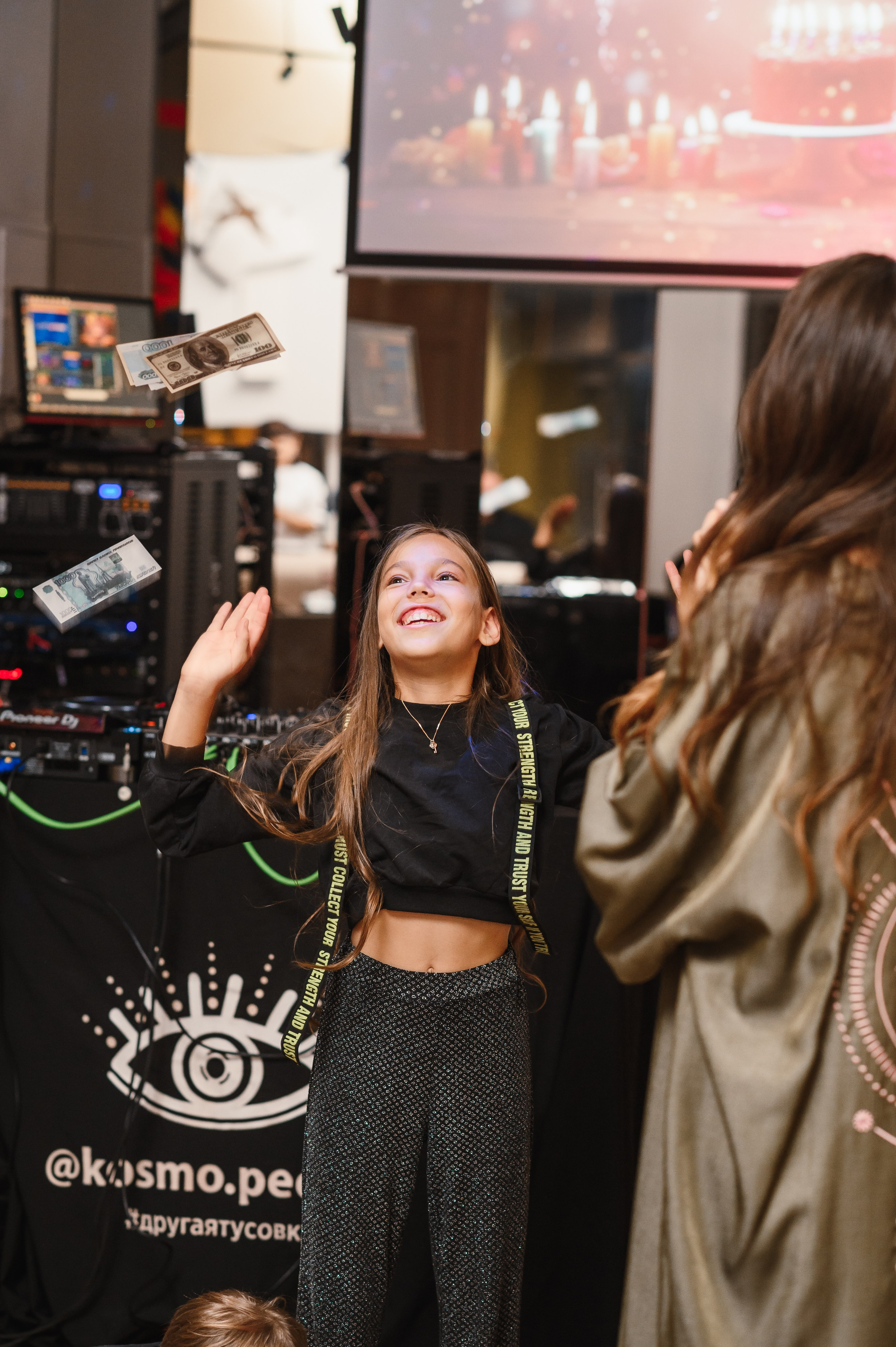 День рождения в формате выступления. Wedding and family photographer USA