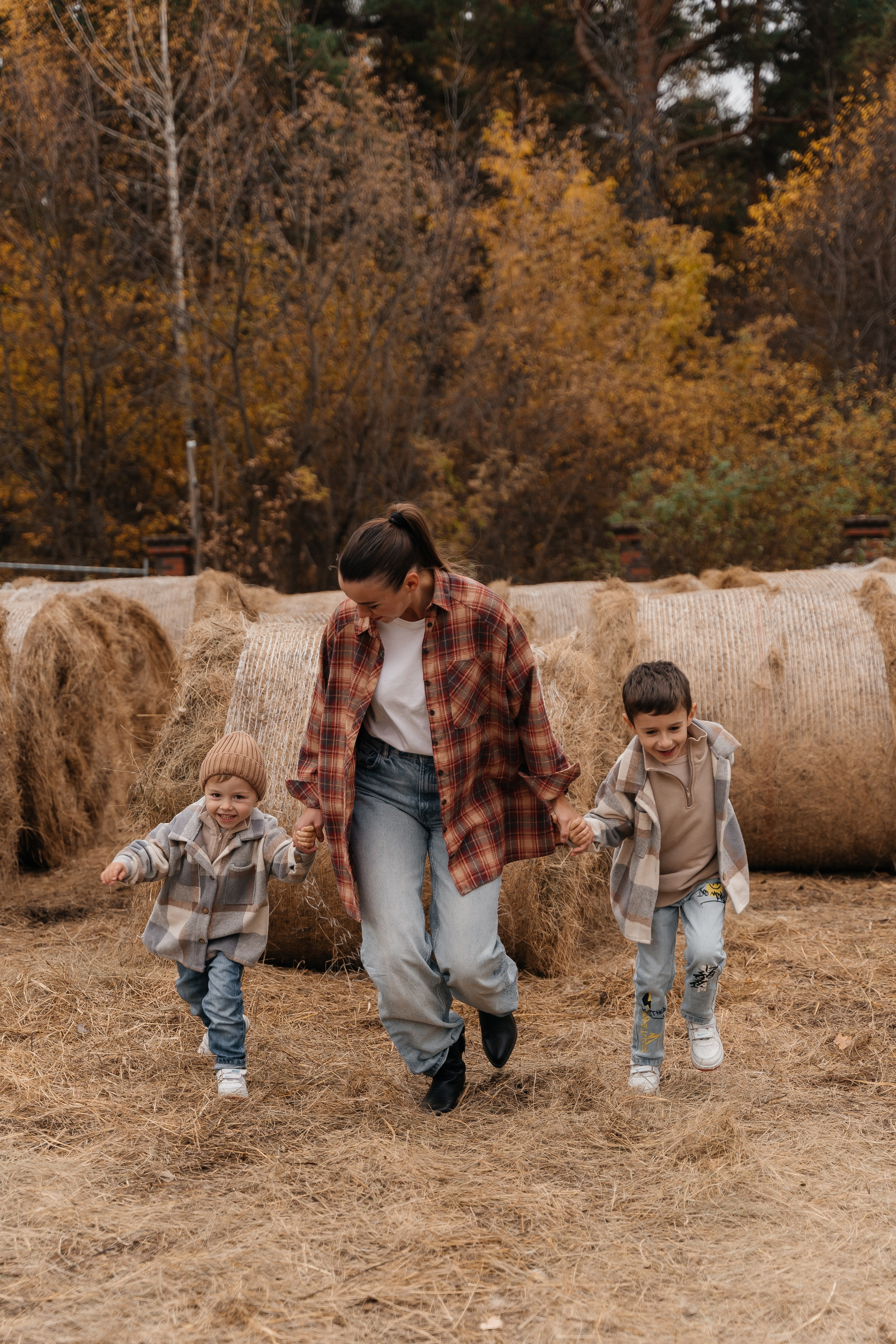 Никита, Аня, Лёва и Миша. Волик Мария