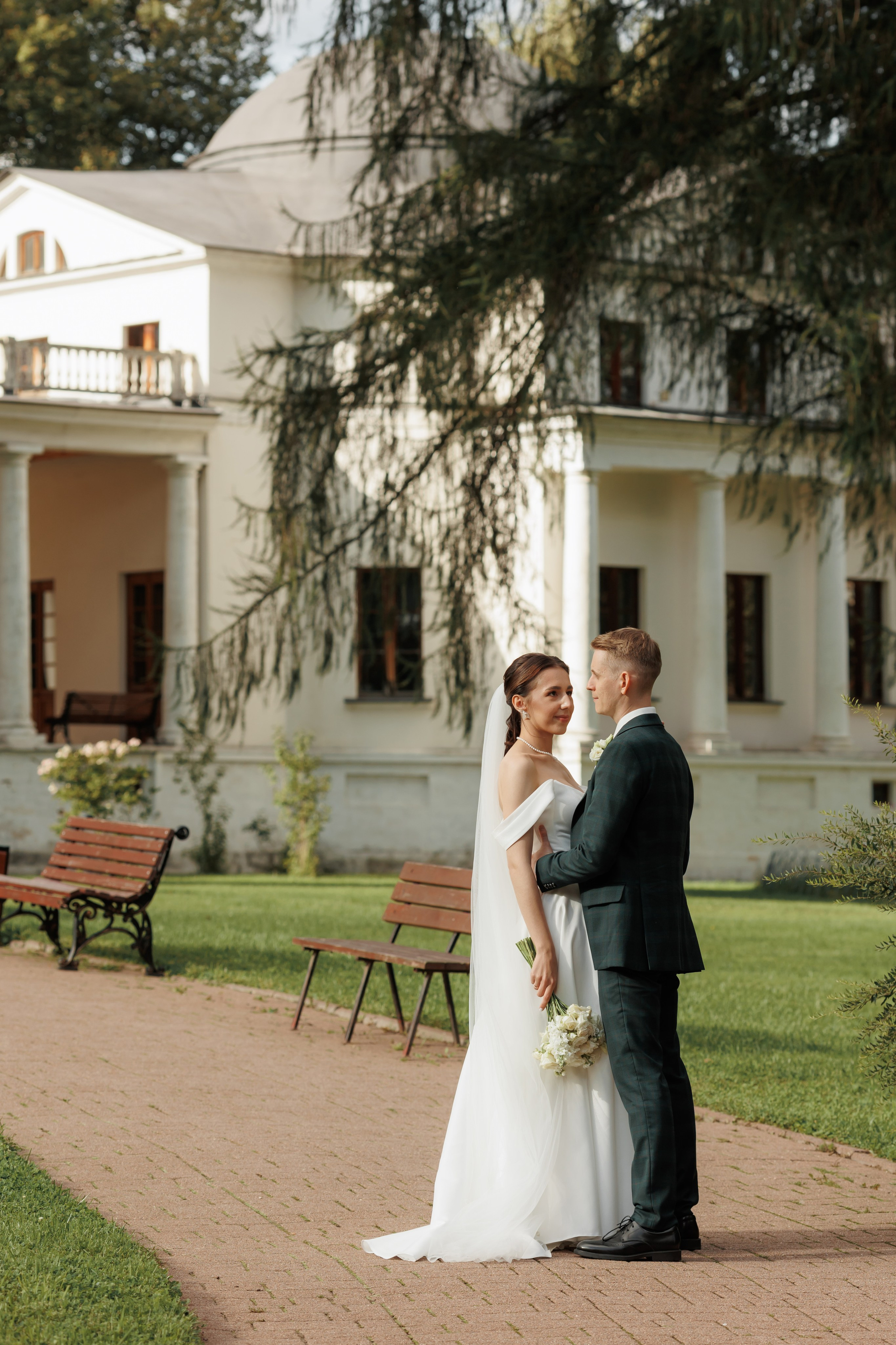 Регистрация в отеле Fish Point, ЗАГС Бутово, прогулка в Остафьево. Свадебный и репортажный фотограф (Москва, Королев и другие)