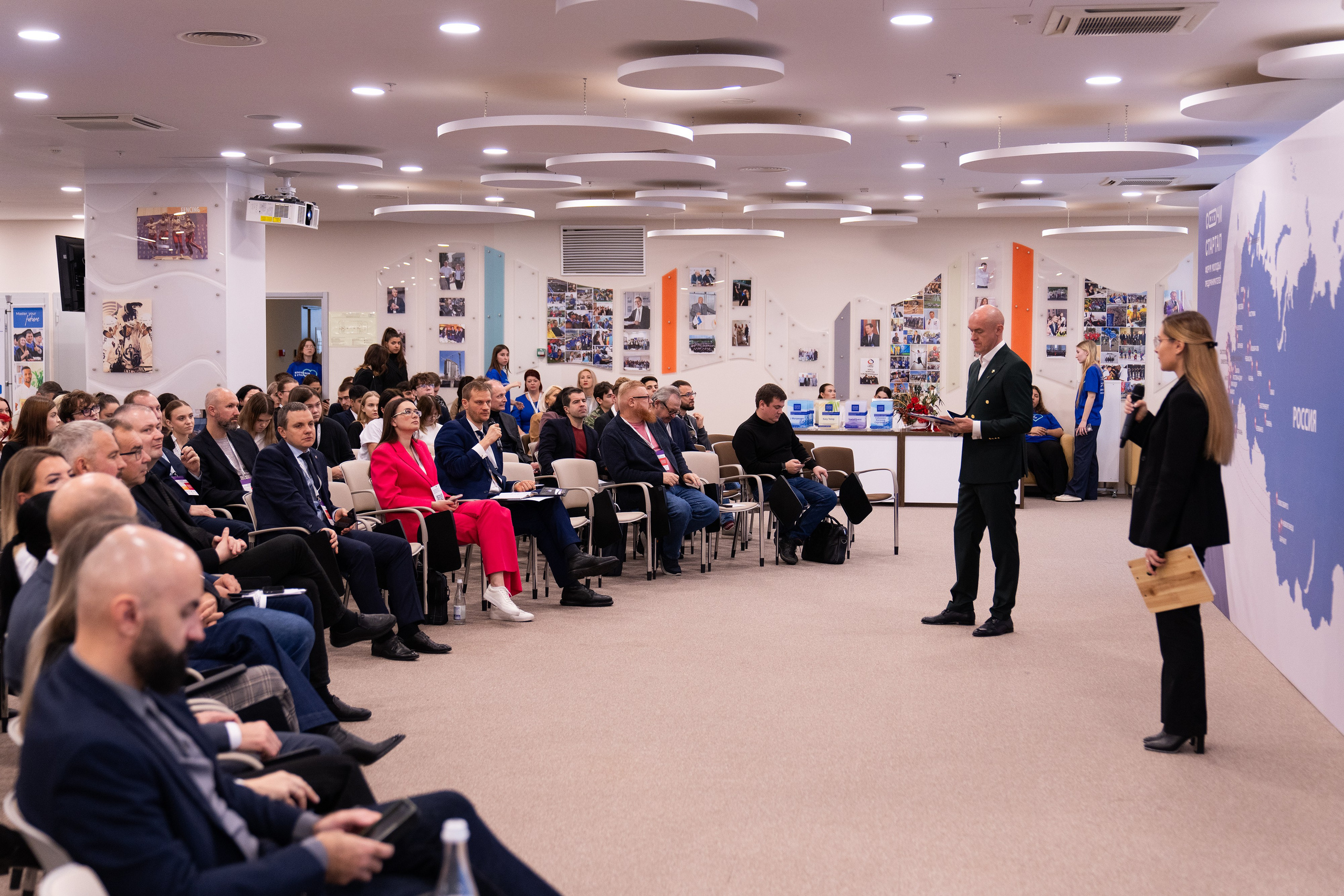 Репортажный фотограф в Сочи — профессиональная съёмка событий и мероприятий. Профессиональная фотосъемка в Сочи: репортаж, предметная, ювелирная фотосъемка, недвижимость, фуд-фотография. Фотограф Александр Афанасьев