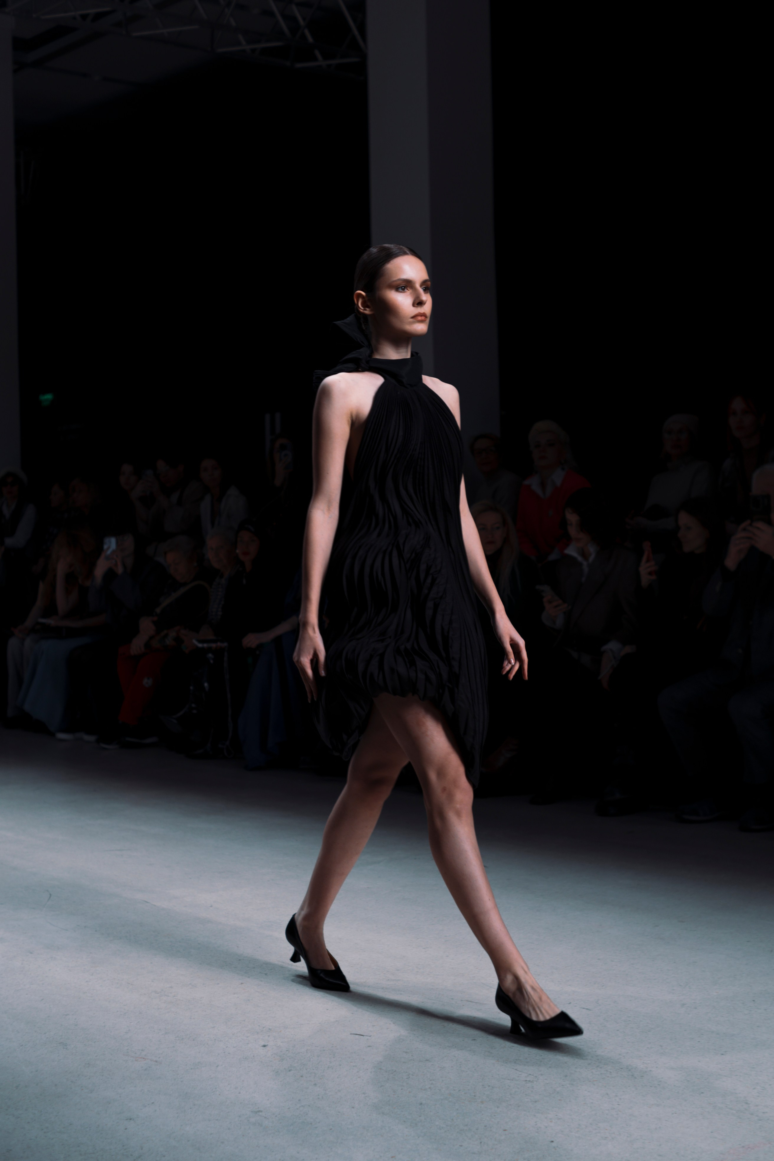 Fashion Week 2025. Свадебный фотограф в Москве Кристина Чехова