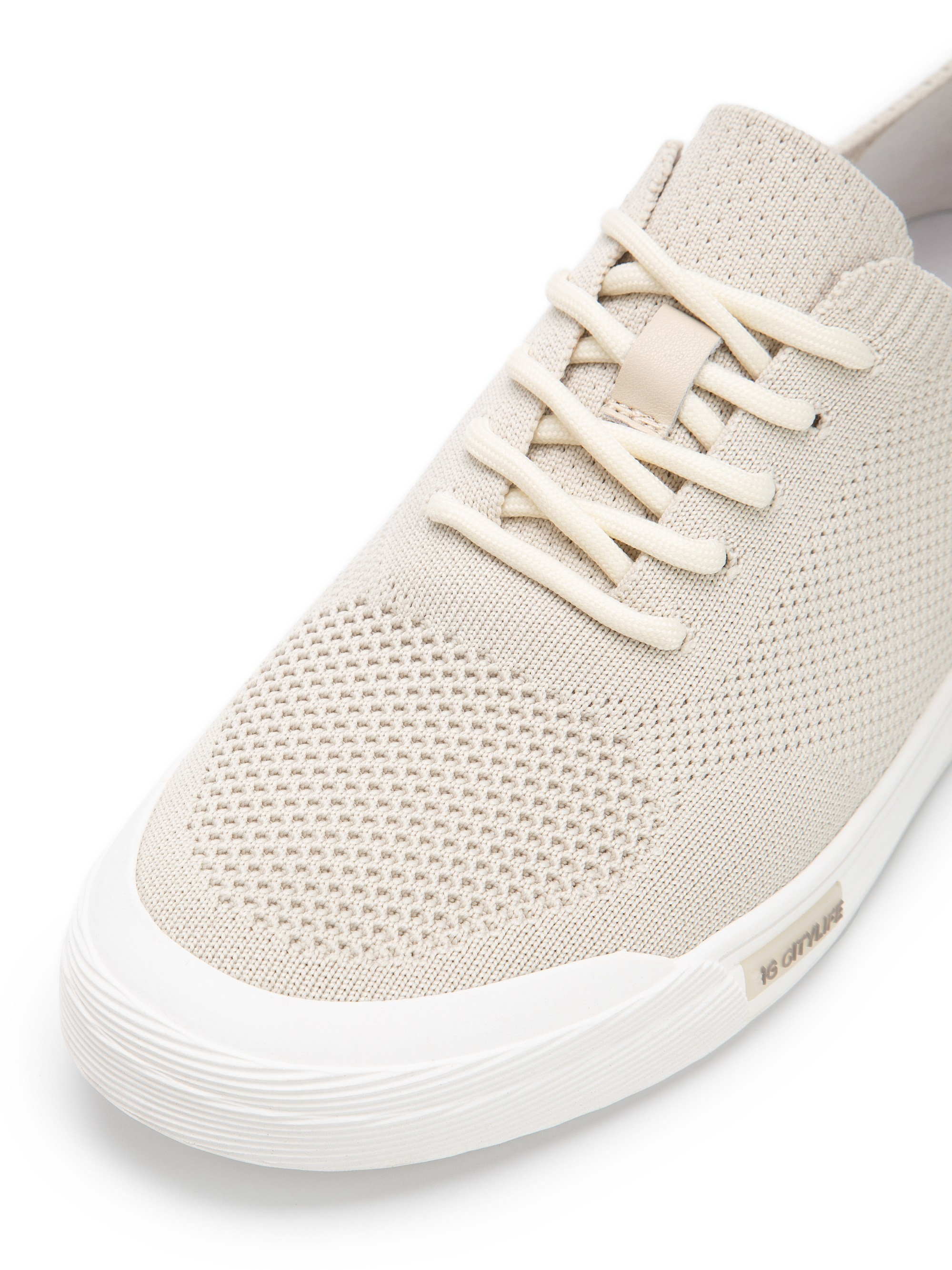 Каталожная фотография обуви. Фотограф в Москве Егор Гончаров