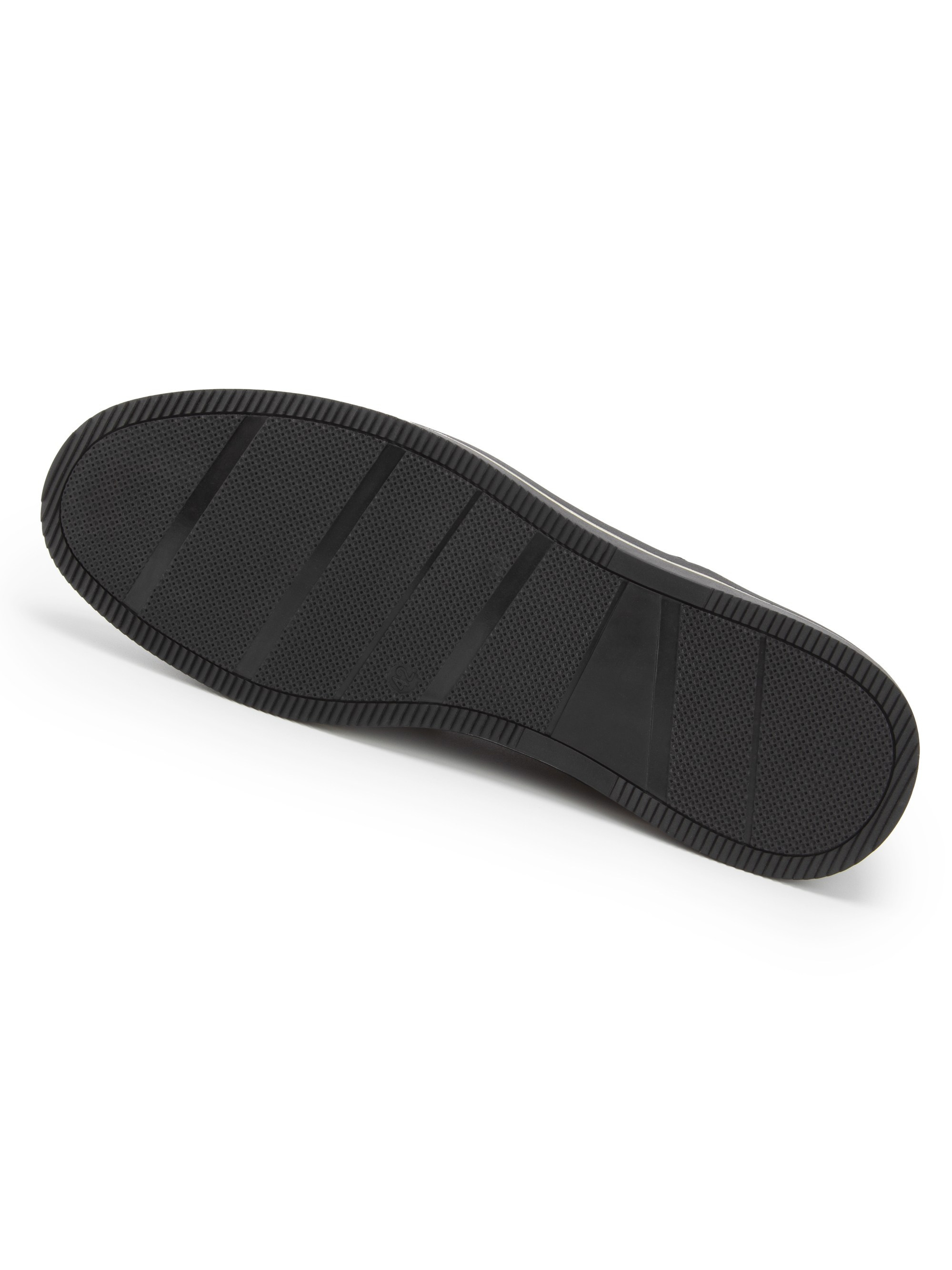 Каталожная фотография обуви. Фотограф в Москве Егор Гончаров