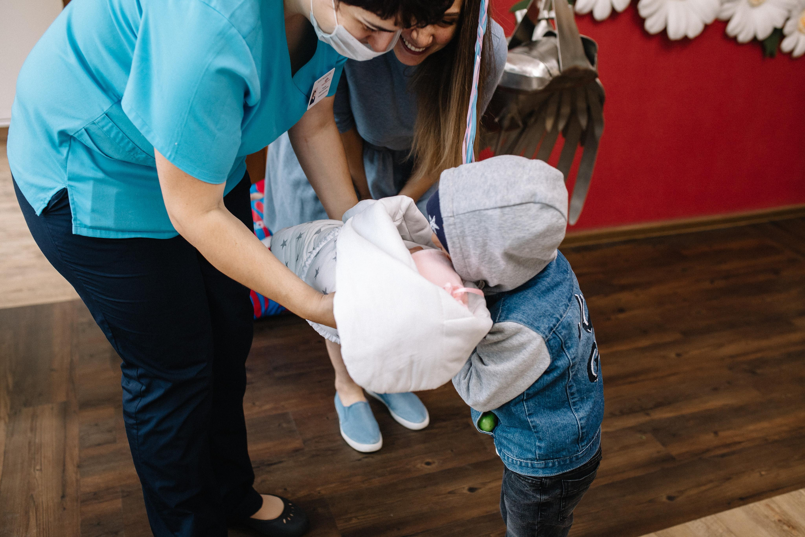Выписка из род дома. Семейный и свадебный фотограф в Майкопе Михаил Мартиросян