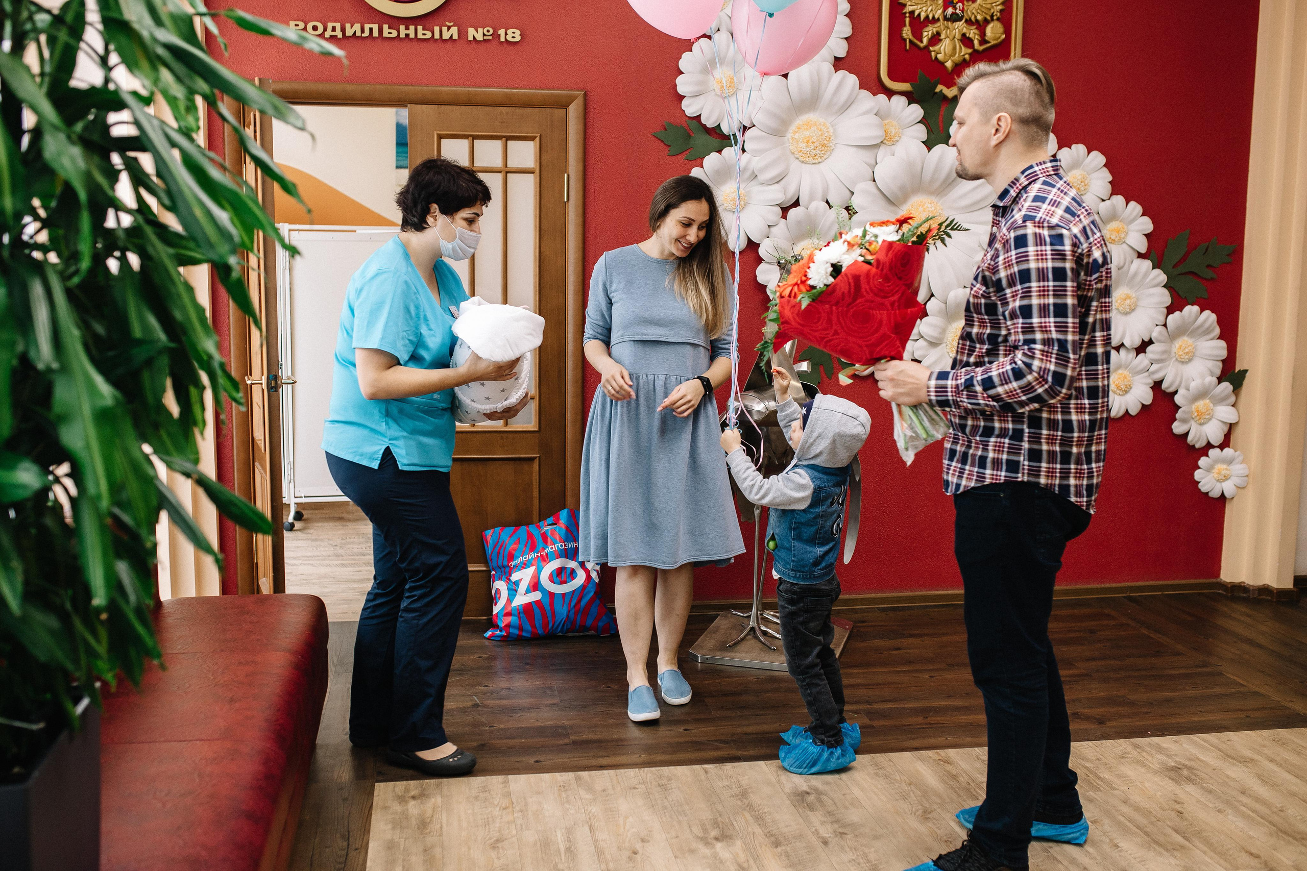 Выписка из род дома. Семейный и свадебный фотограф в Майкопе Михаил Мартиросян