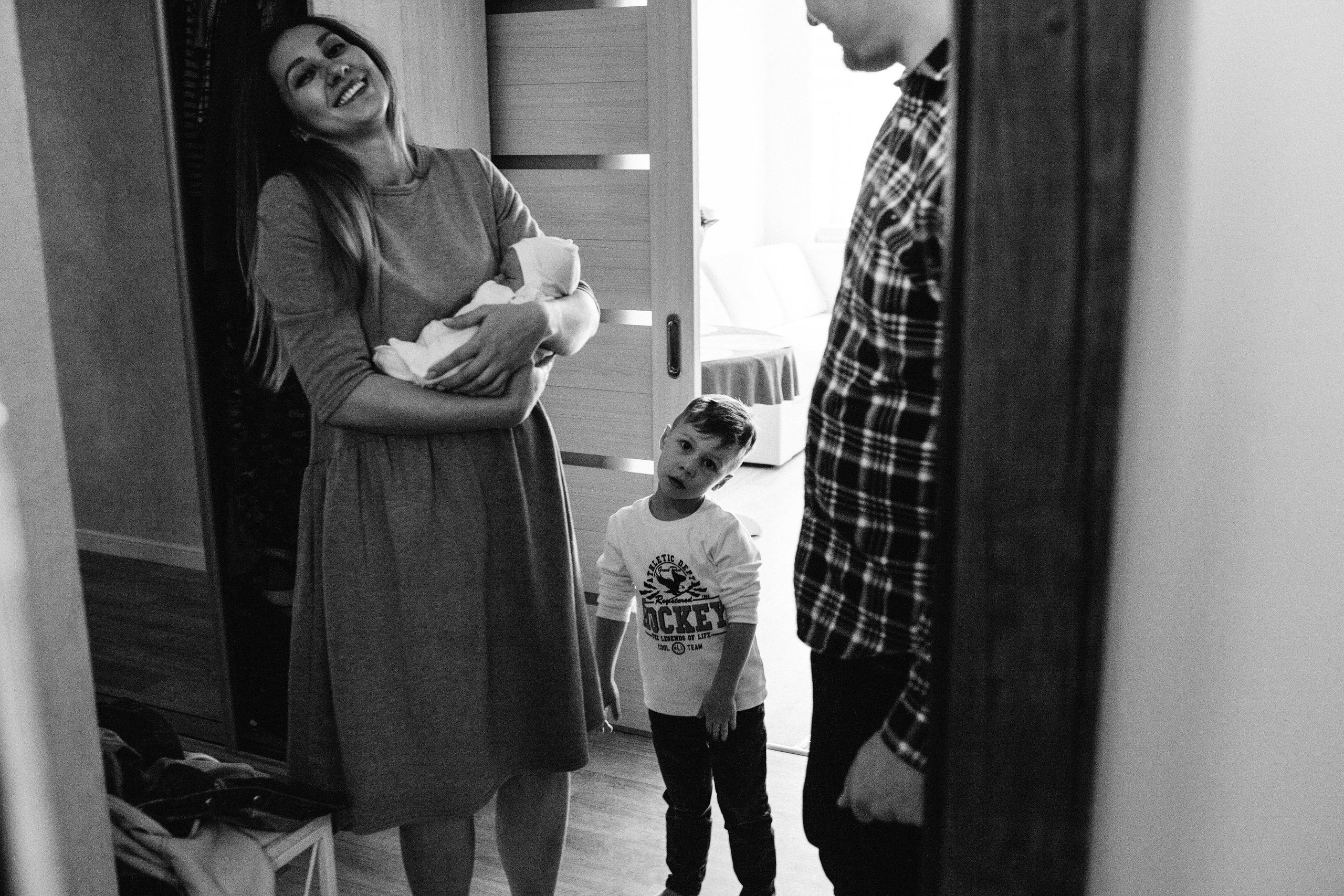 Выписка из род дома. Семейный и свадебный фотограф в Майкопе Михаил Мартиросян