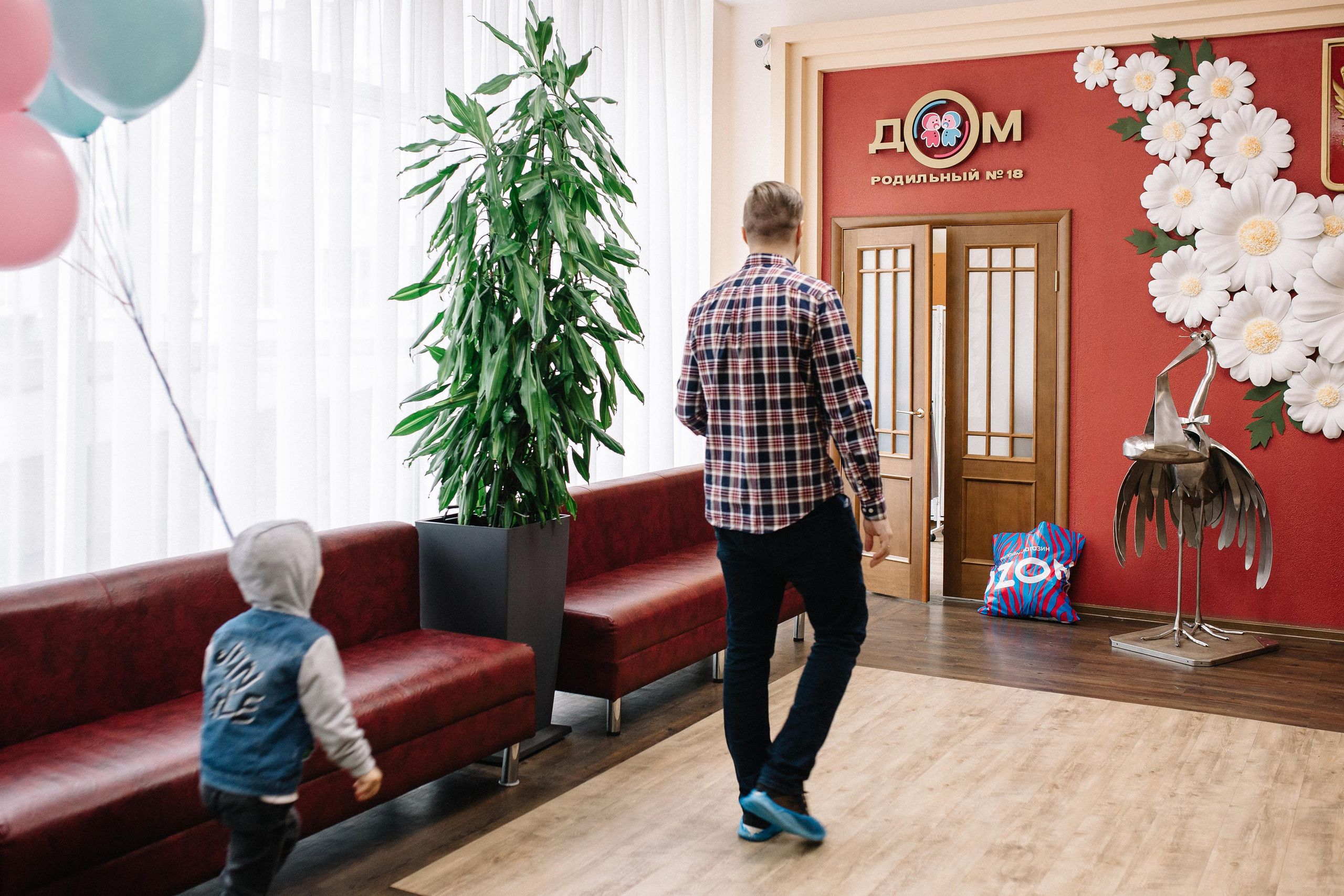 Выписка из род дома. Семейный и свадебный фотограф в Майкопе Михаил Мартиросян