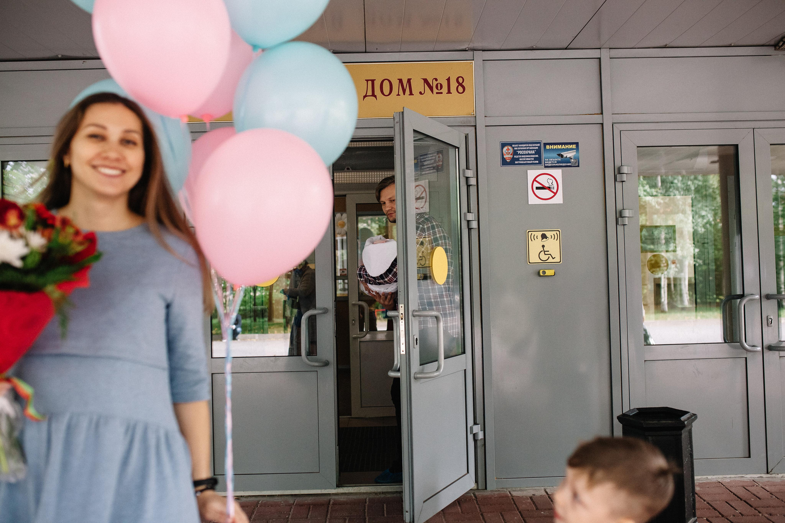 Выписка из род дома. Семейный и свадебный фотограф в Майкопе Михаил Мартиросян