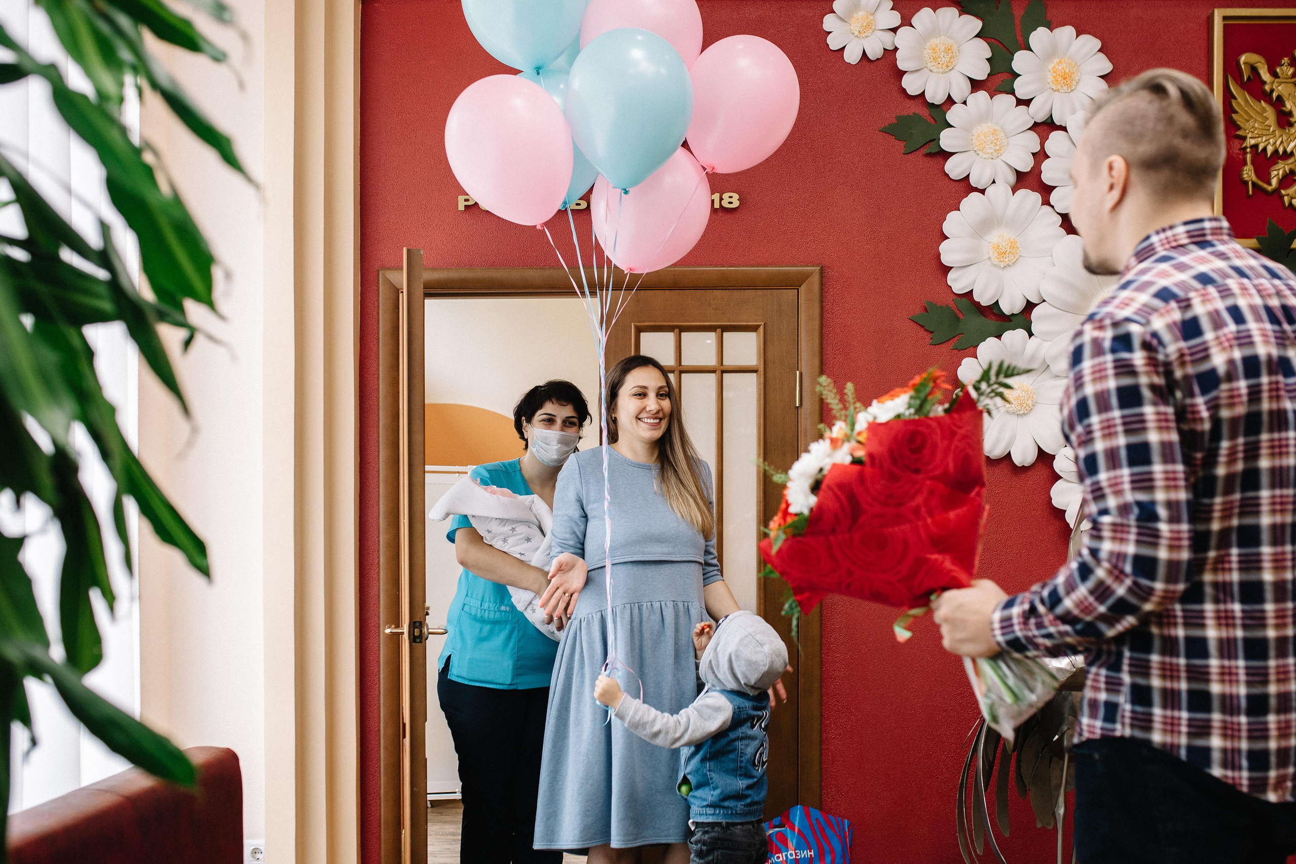 Выписка из род дома. Семейный и свадебный фотограф в Майкопе Михаил Мартиросян