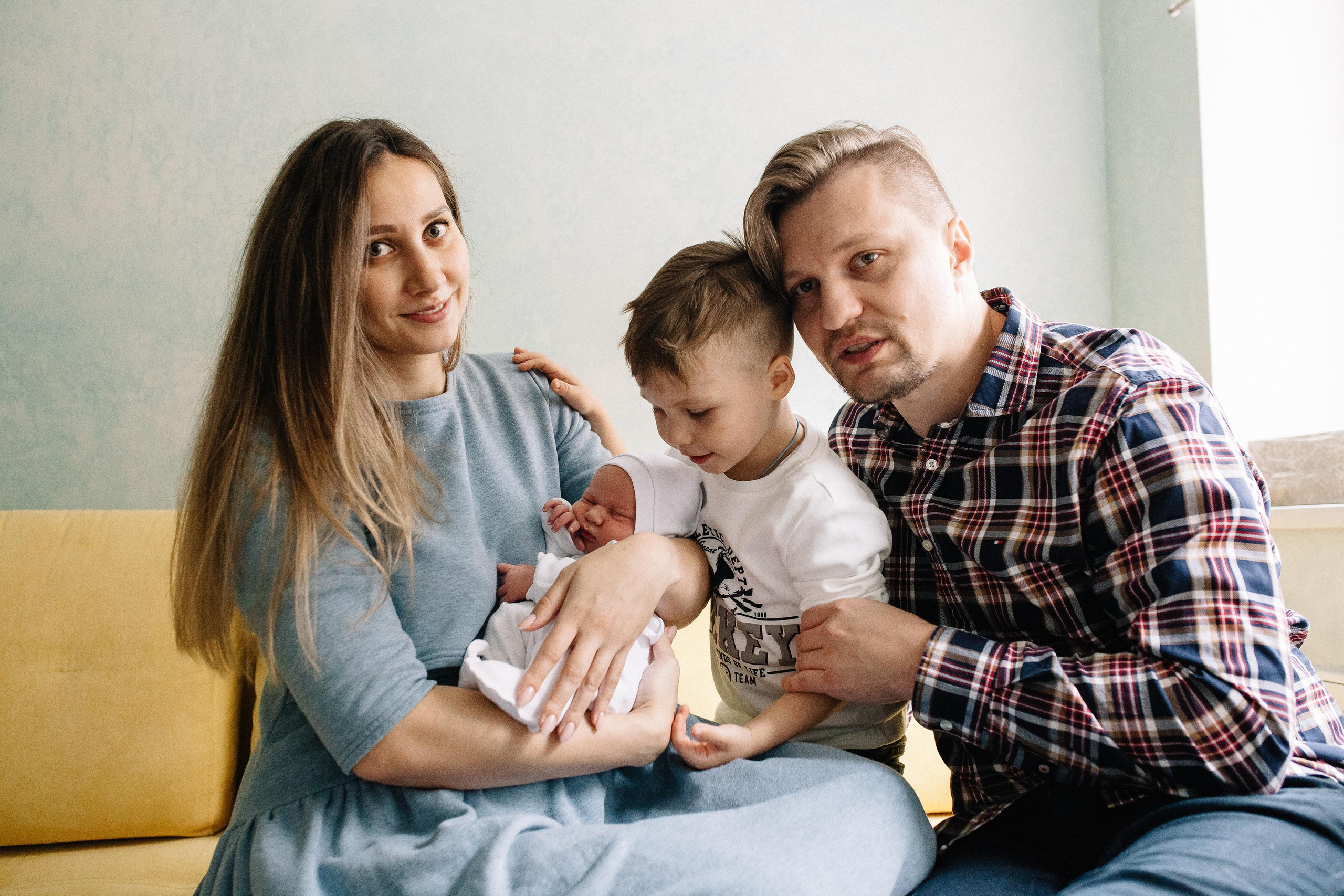 Выписка из род дома. Семейный и свадебный фотограф в Майкопе Михаил Мартиросян