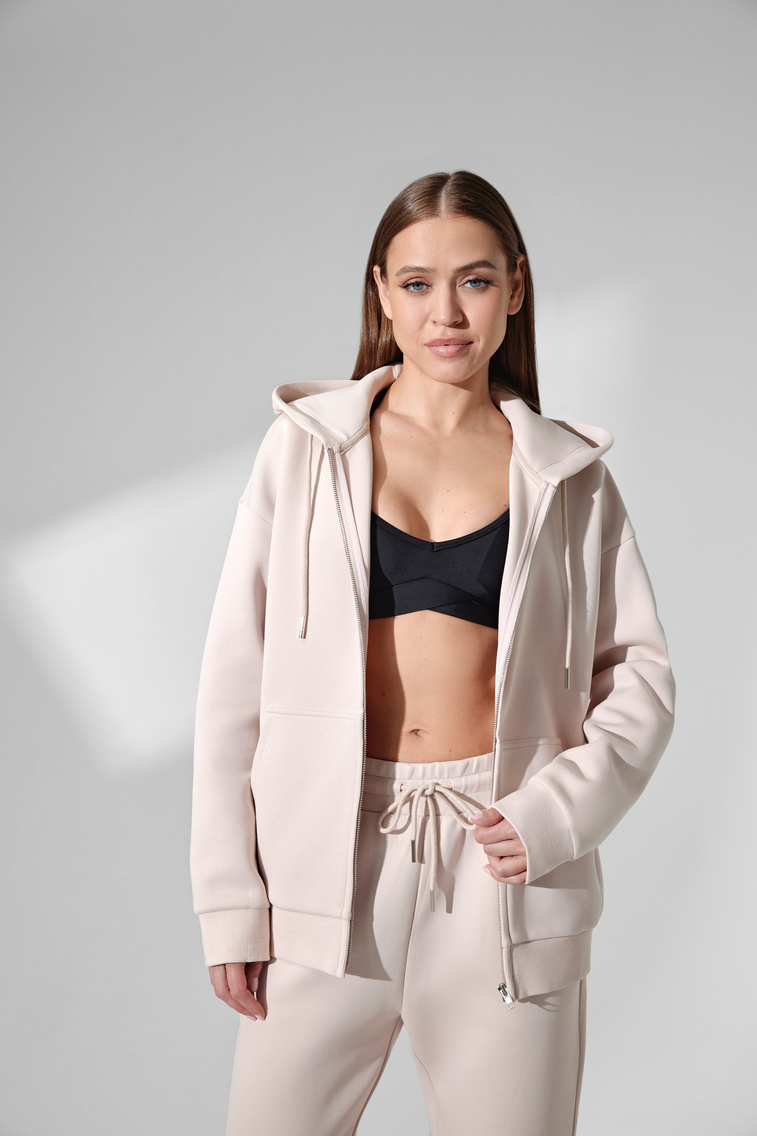 Создание каталога для бренда одежды Enjoy. Антон Артюшин, портретный фотограф. Москва