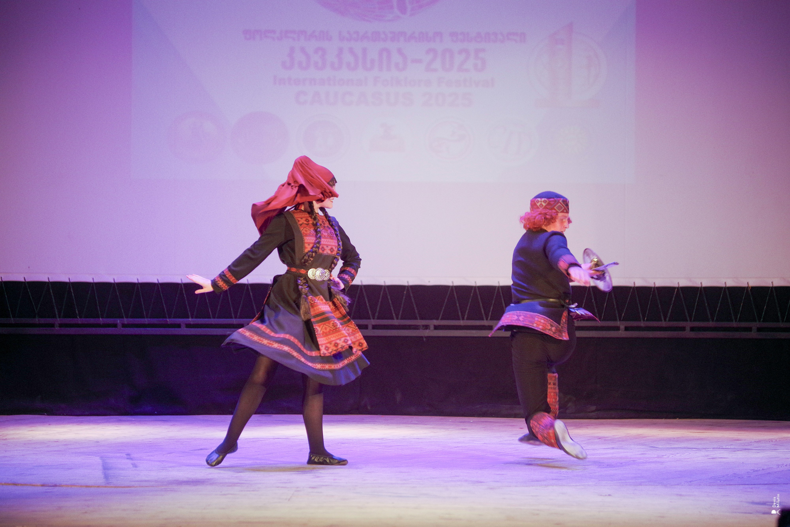 Танцы в прекрасном Они. Портретный фотограф Денис Милютин