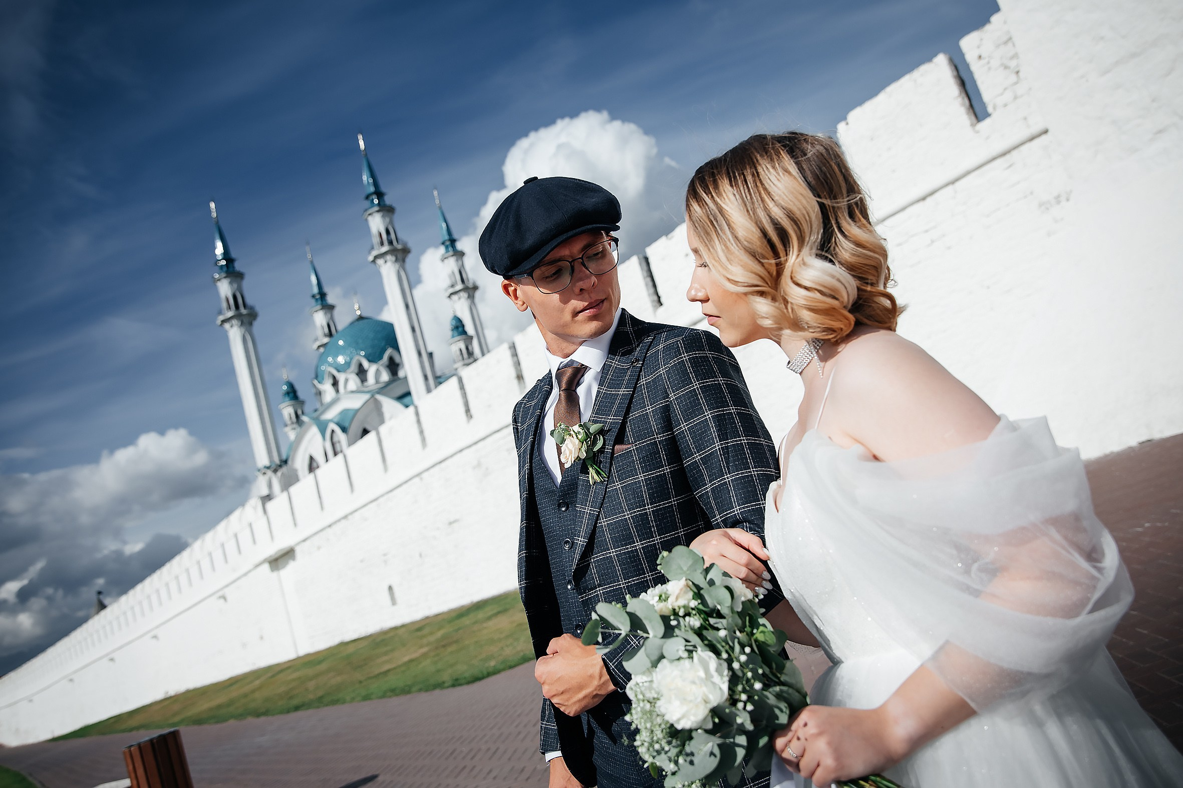 Свадебная съёмка. Люксмедиа — это команда фотографов и видеографов. Город Казань. Дамир Сафин