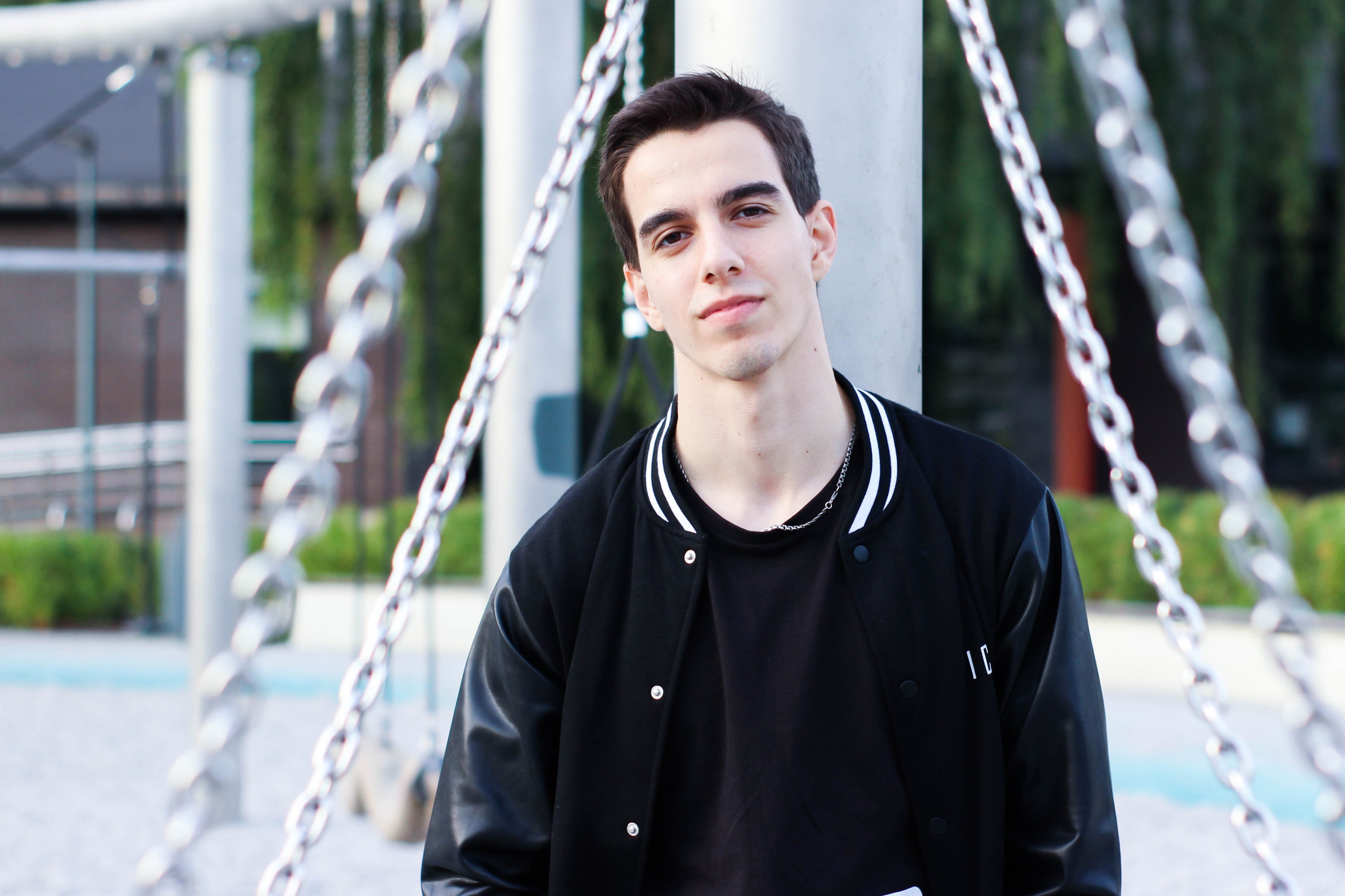 Адам в Парке Горького. Фотограф и видеограф в Москве Анна Матюхина