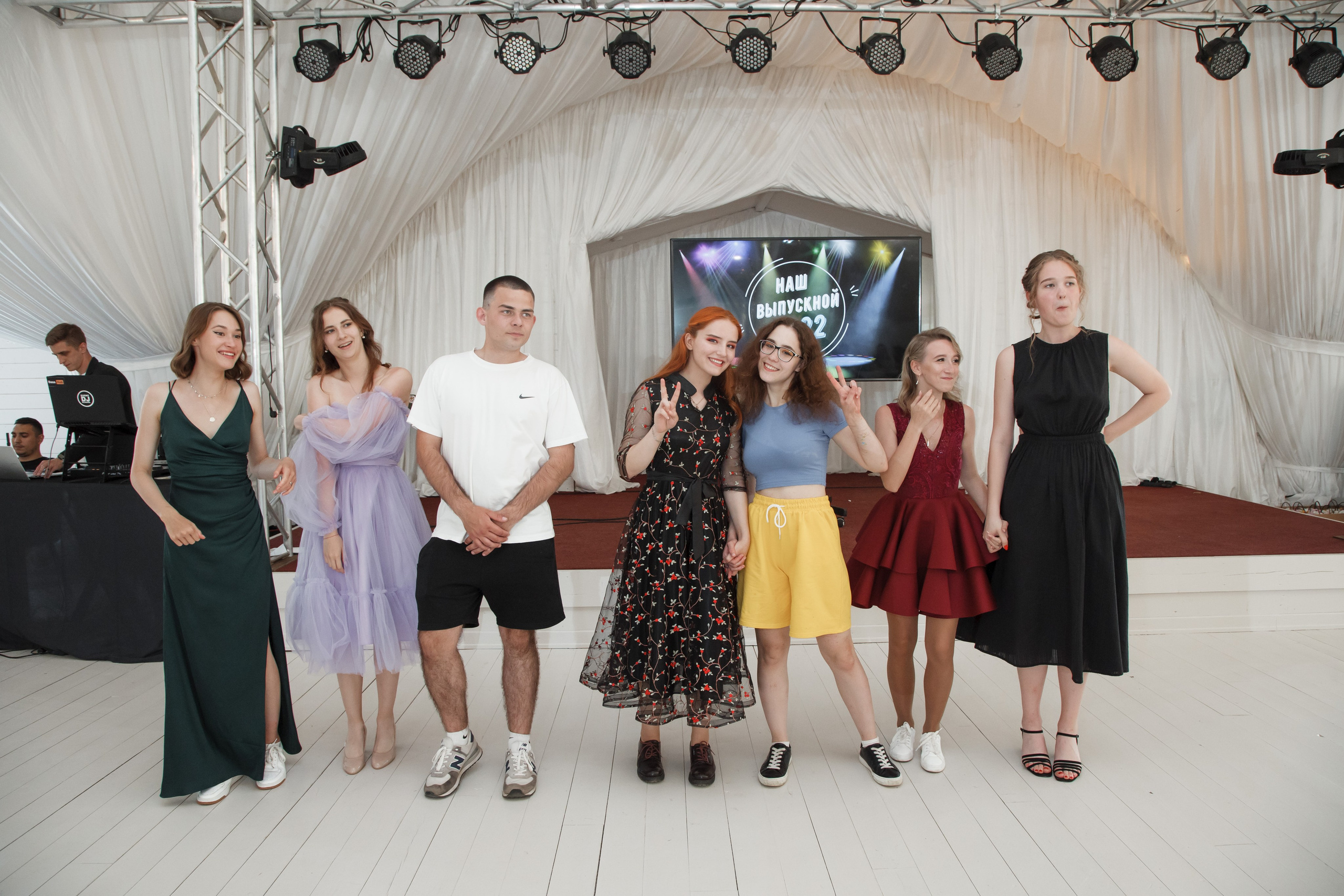 Выпускной, шатер в усадьбе «Гребнево». Свадебный и репортажный фотограф (Москва, Королев и другие)