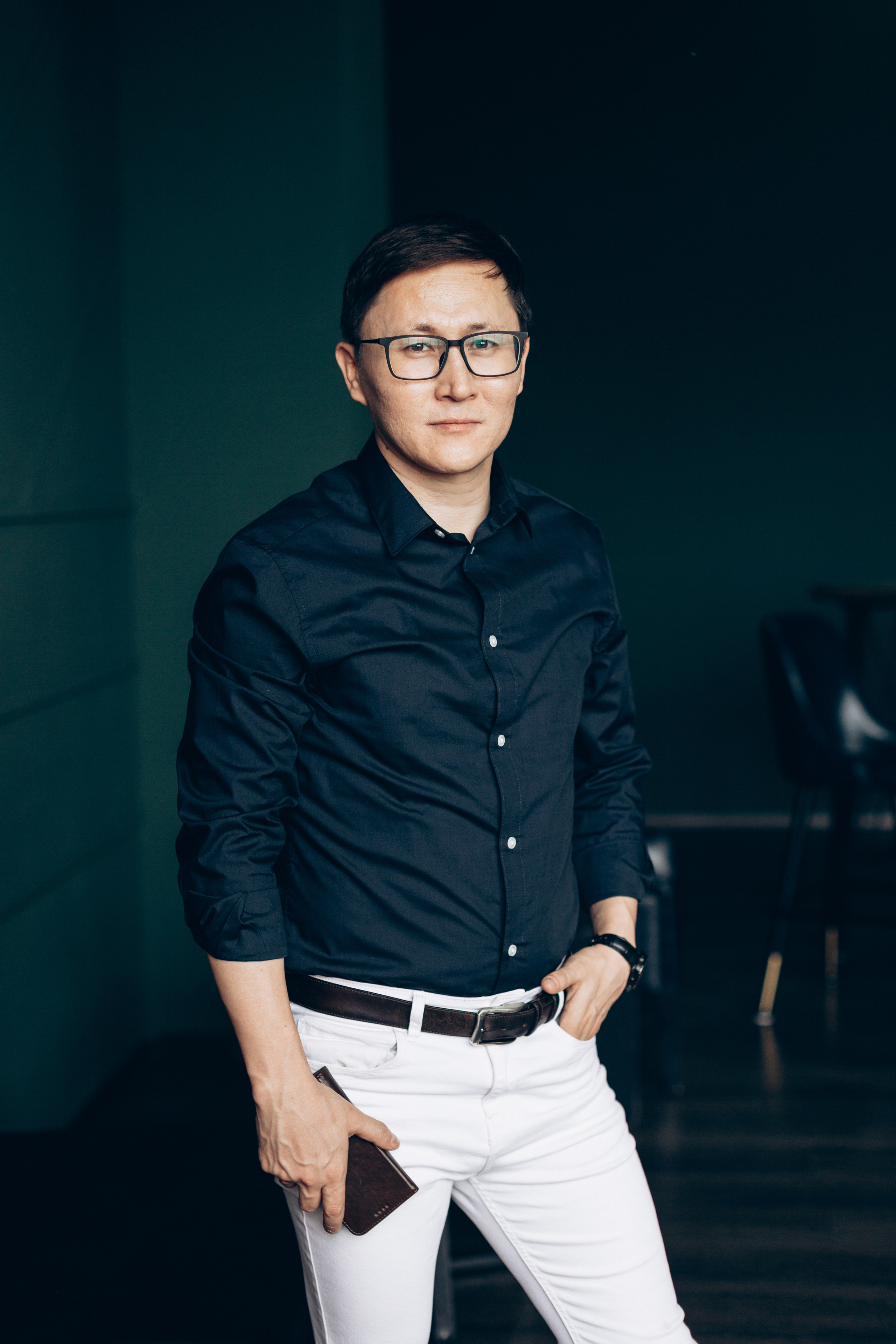 Бизнес портреты в Алматы. Фотограф в Алматы Сиражев Карымсак. Фотосессия, бизнес портреты